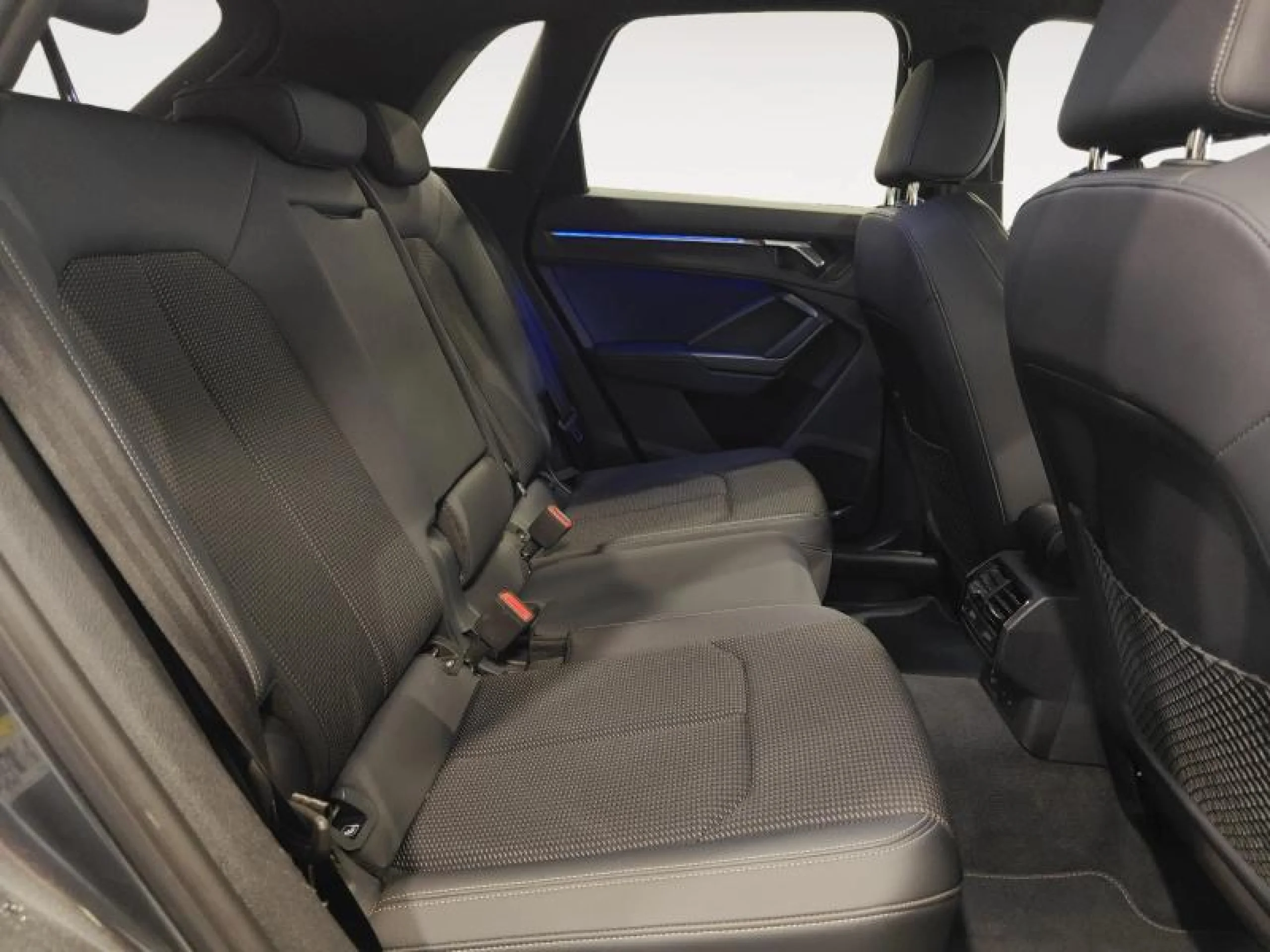 AUDI Q3 BLACK LINE 35 TDI 110KW (150CV) S TRONIC - Foto 6