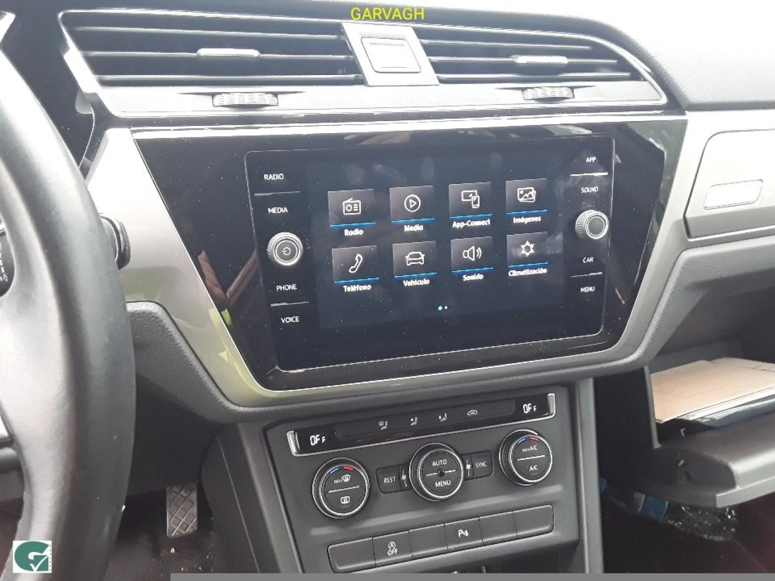 VOLKSWAGEN TOURAN BUSINESS 2.0 TDI 85KW (115CV) DSG - Foto 10