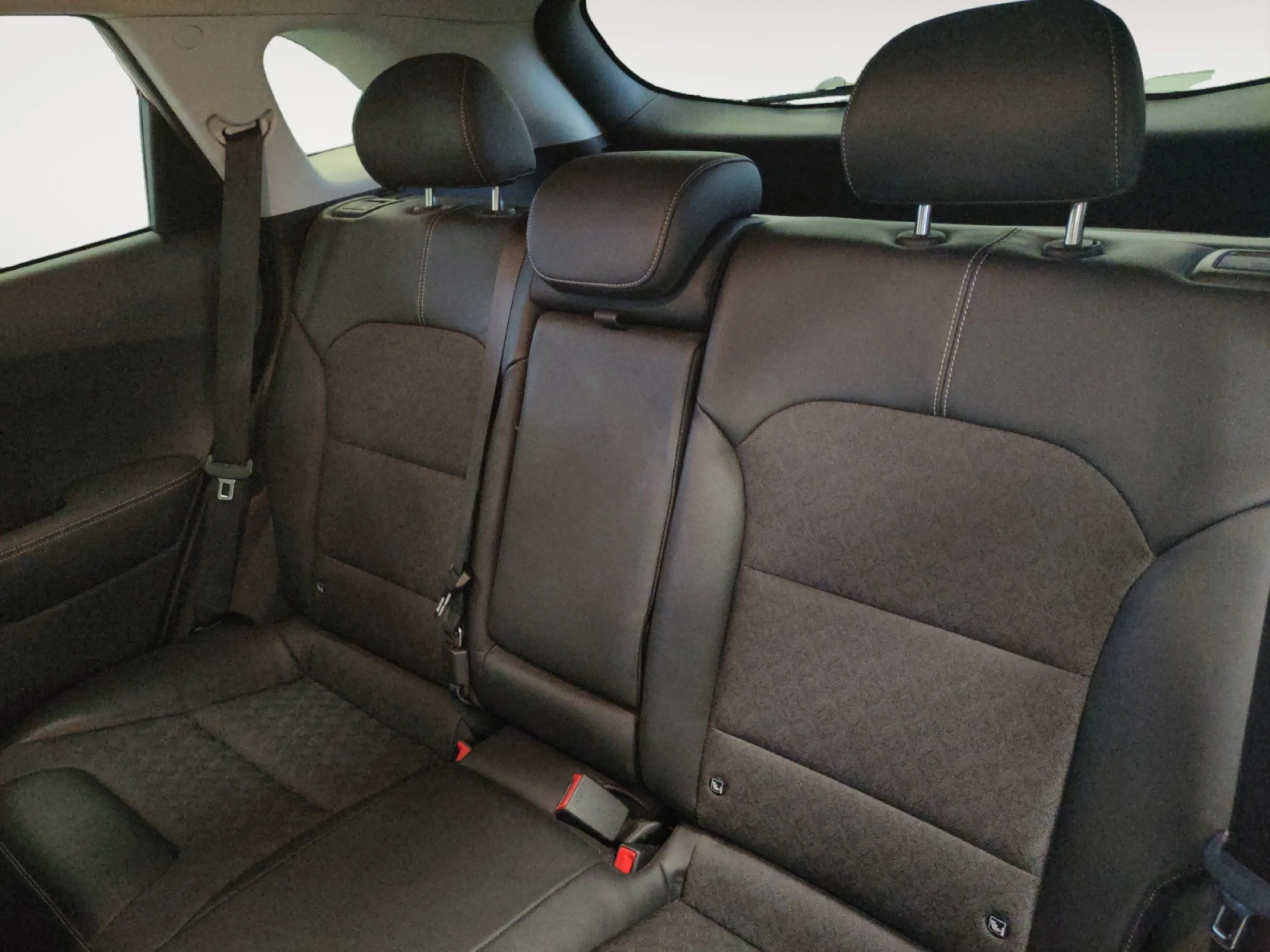 KIA Niro 1.6 GDI HÍBRIDO 104KW (141CV) EMOTION - Foto 6