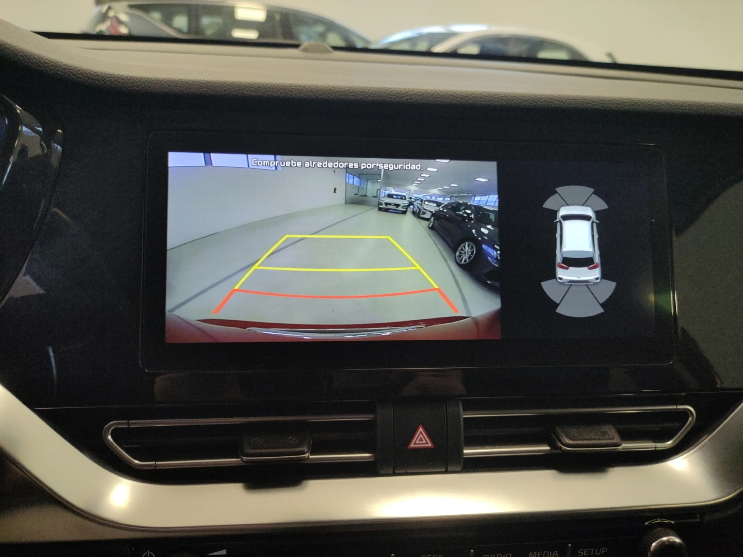 KIA Niro 1.6 GDI HÍBRIDO 104KW (141CV) EMOTION - Foto 13