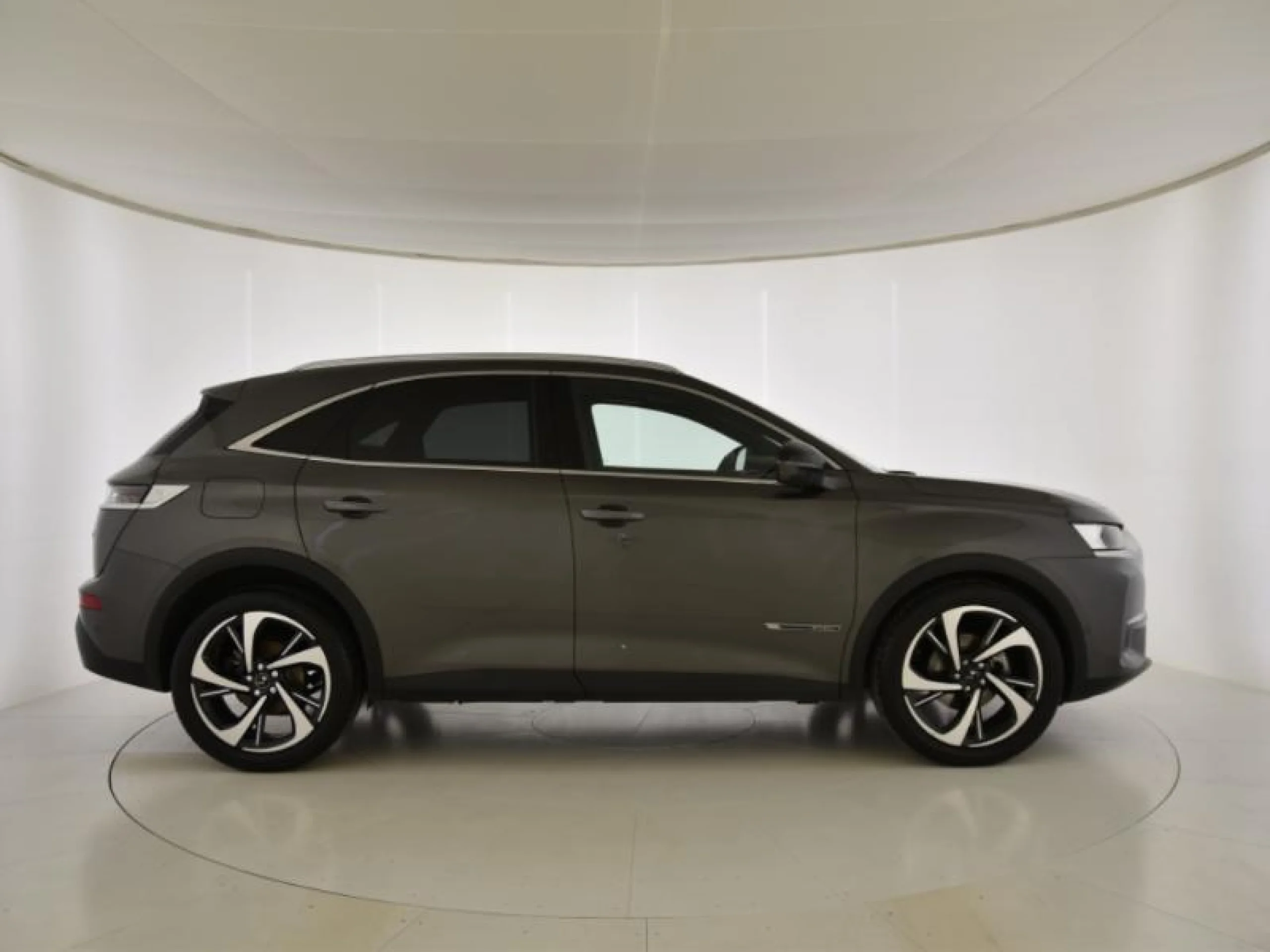 DS DS 7 CROSSBACK BLUEHDI 132KW (180CV) AUTO. GRAND CHIC - Foto 3