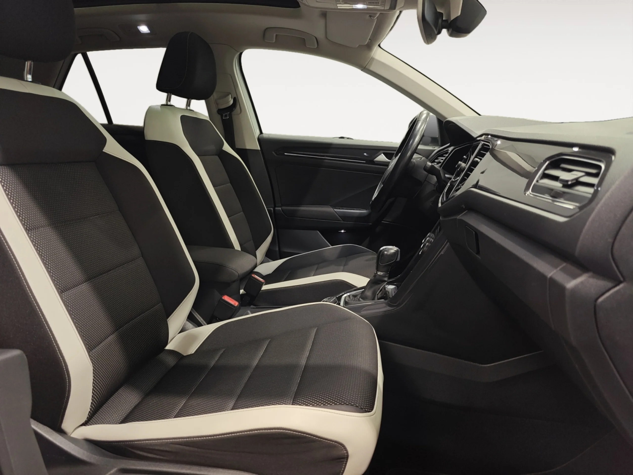 VOLKSWAGEN T ROC SPORT 2.0 TDI 110KW (150CV) 4 MOTION DSG - Foto 5