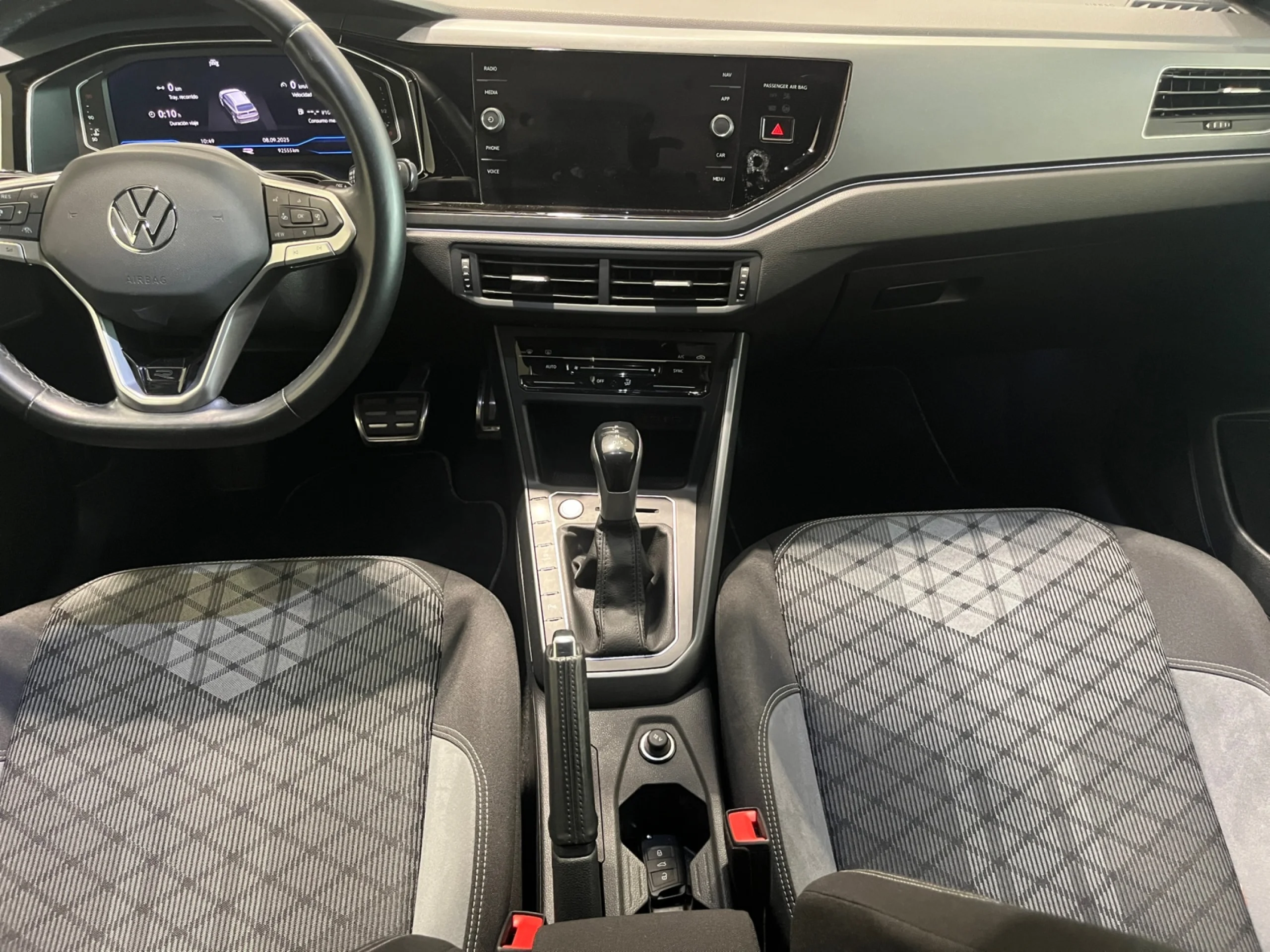 VOLKSWAGEN TAIGO R LINE 1.0 TSI 81KW (110CV) DSG - Foto 4