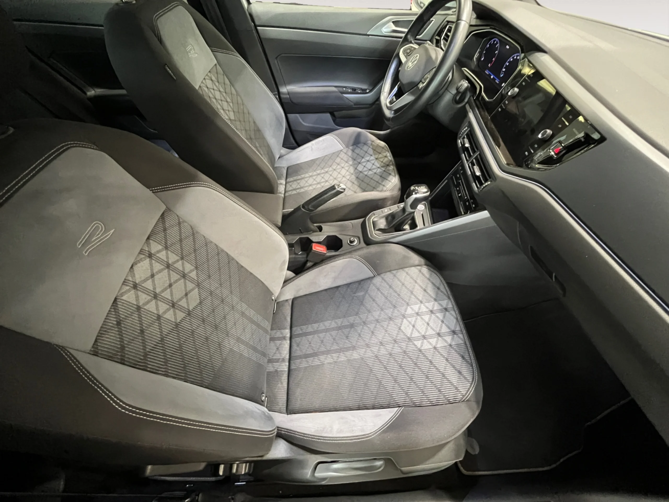 VOLKSWAGEN TAIGO R LINE 1.0 TSI 81KW (110CV) DSG - Foto 5