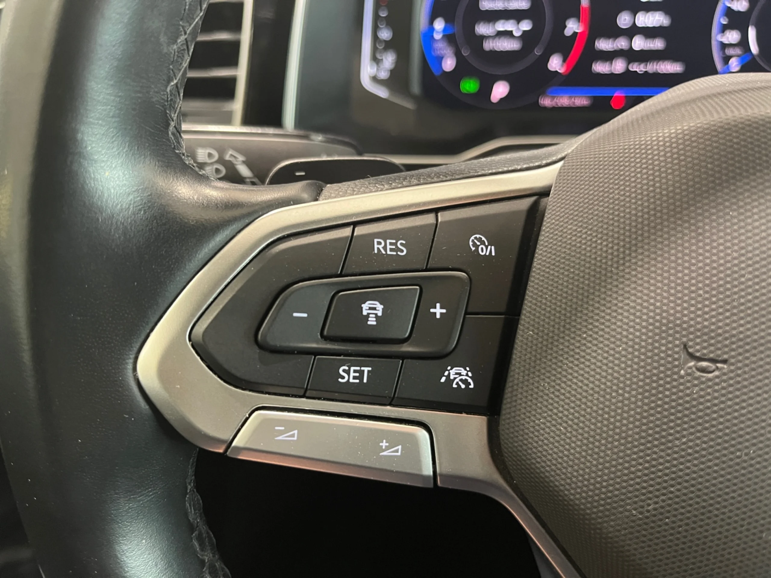 VOLKSWAGEN TAIGO R LINE 1.0 TSI 81KW (110CV) DSG - Foto 14