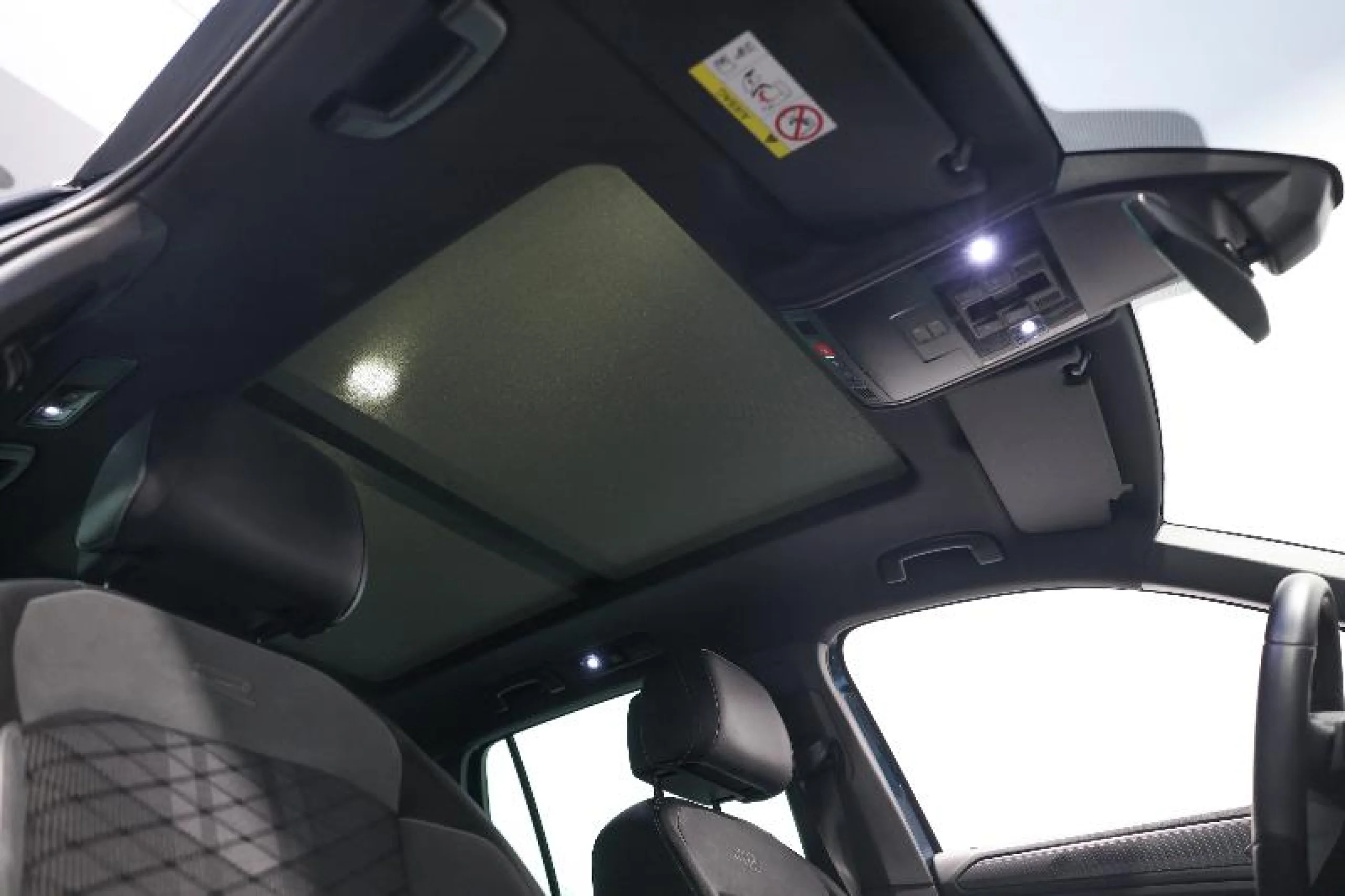 VOLKSWAGEN TIGUAN R LINE 1.5 TSI 110KW (150CV) DSG - Foto 9