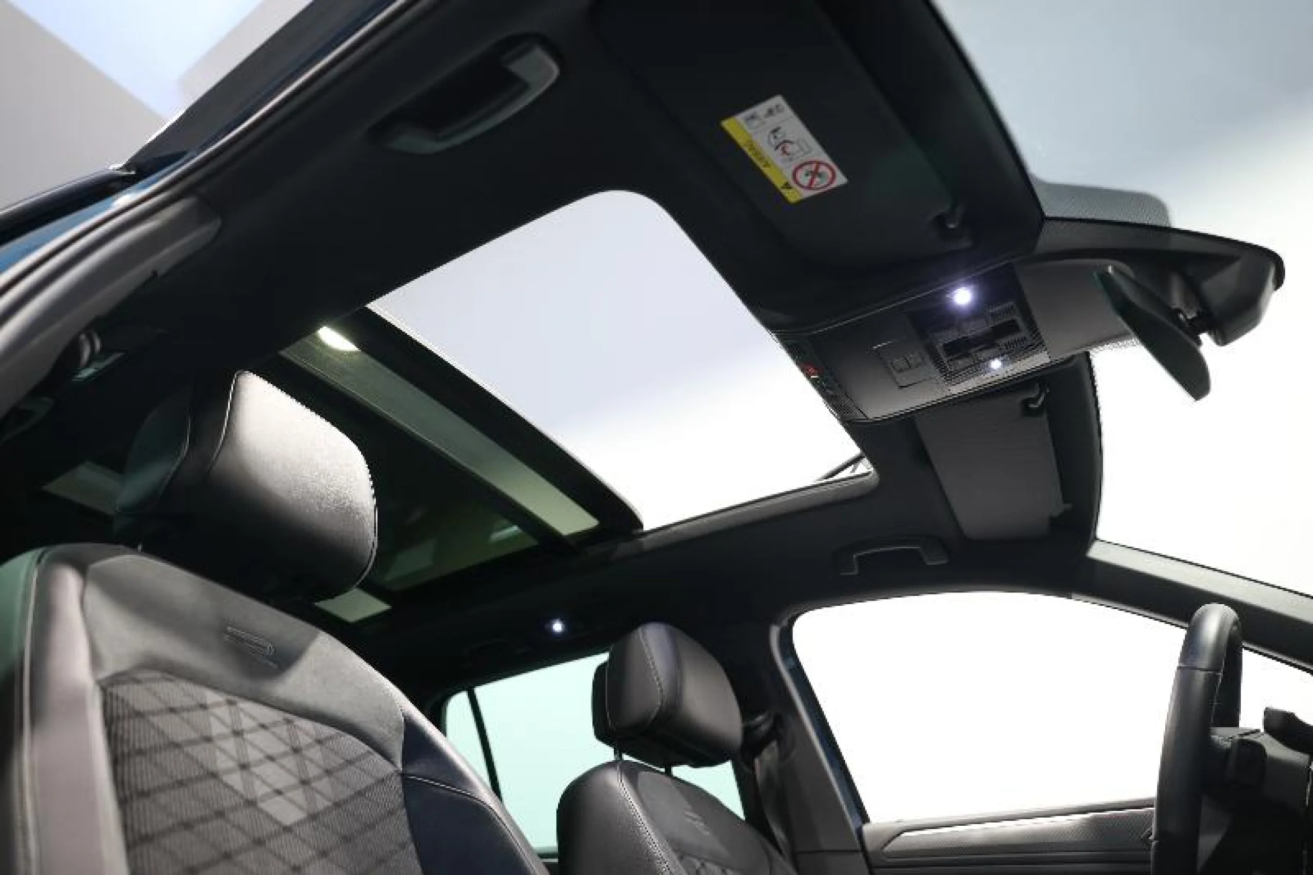 VOLKSWAGEN TIGUAN R LINE 1.5 TSI 110KW (150CV) DSG - Foto 11