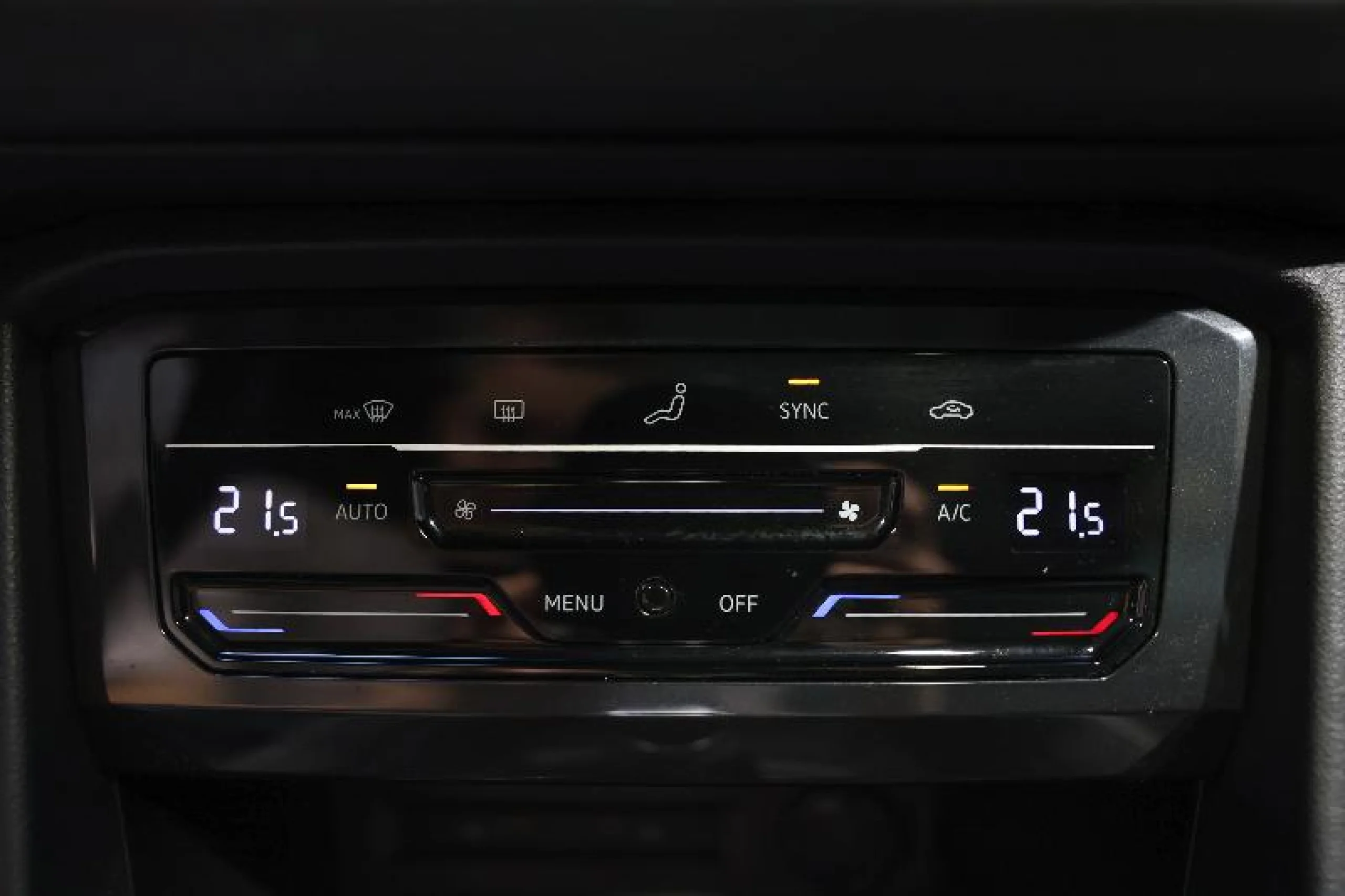 VOLKSWAGEN TIGUAN R LINE 1.5 TSI 110KW (150CV) DSG - Foto 18