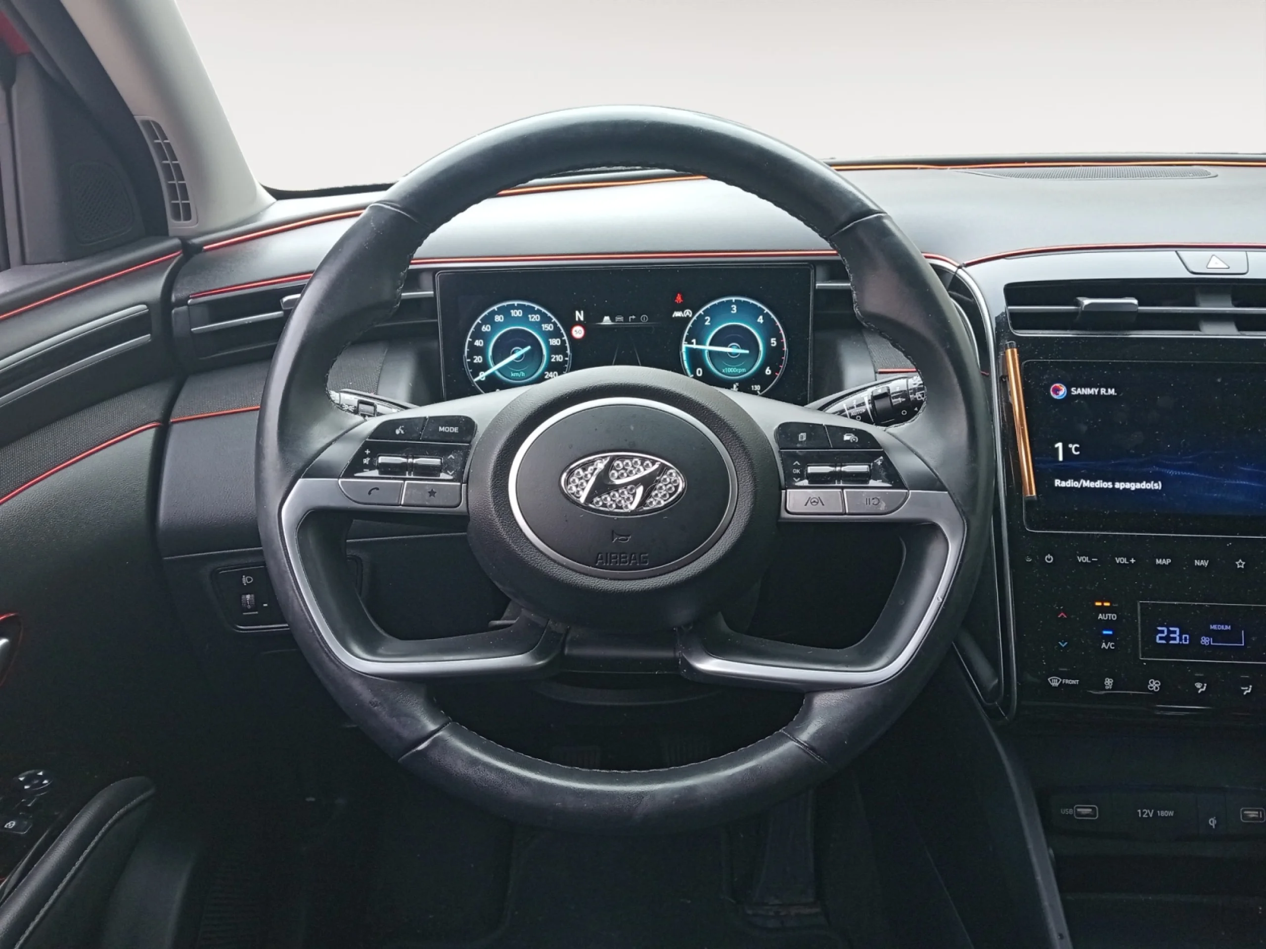 HYUNDAI TUCSON 1.6 CRDI 100KW (136CV) 48V TECNO 2C - Foto 11
