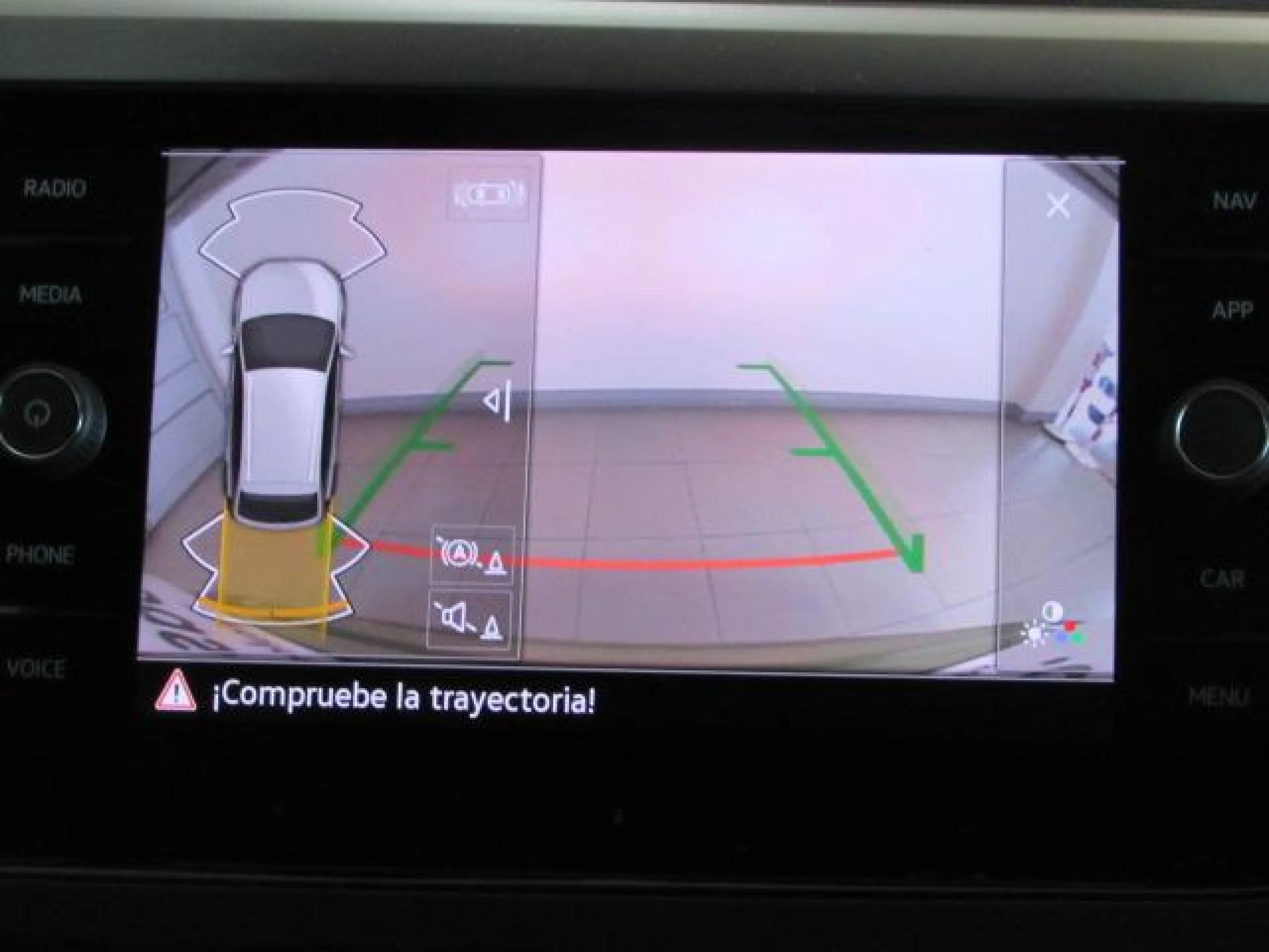 VOLKSWAGEN TAIGO R LINE 1.0 TSI 81KW (110CV) DSG - Foto 9