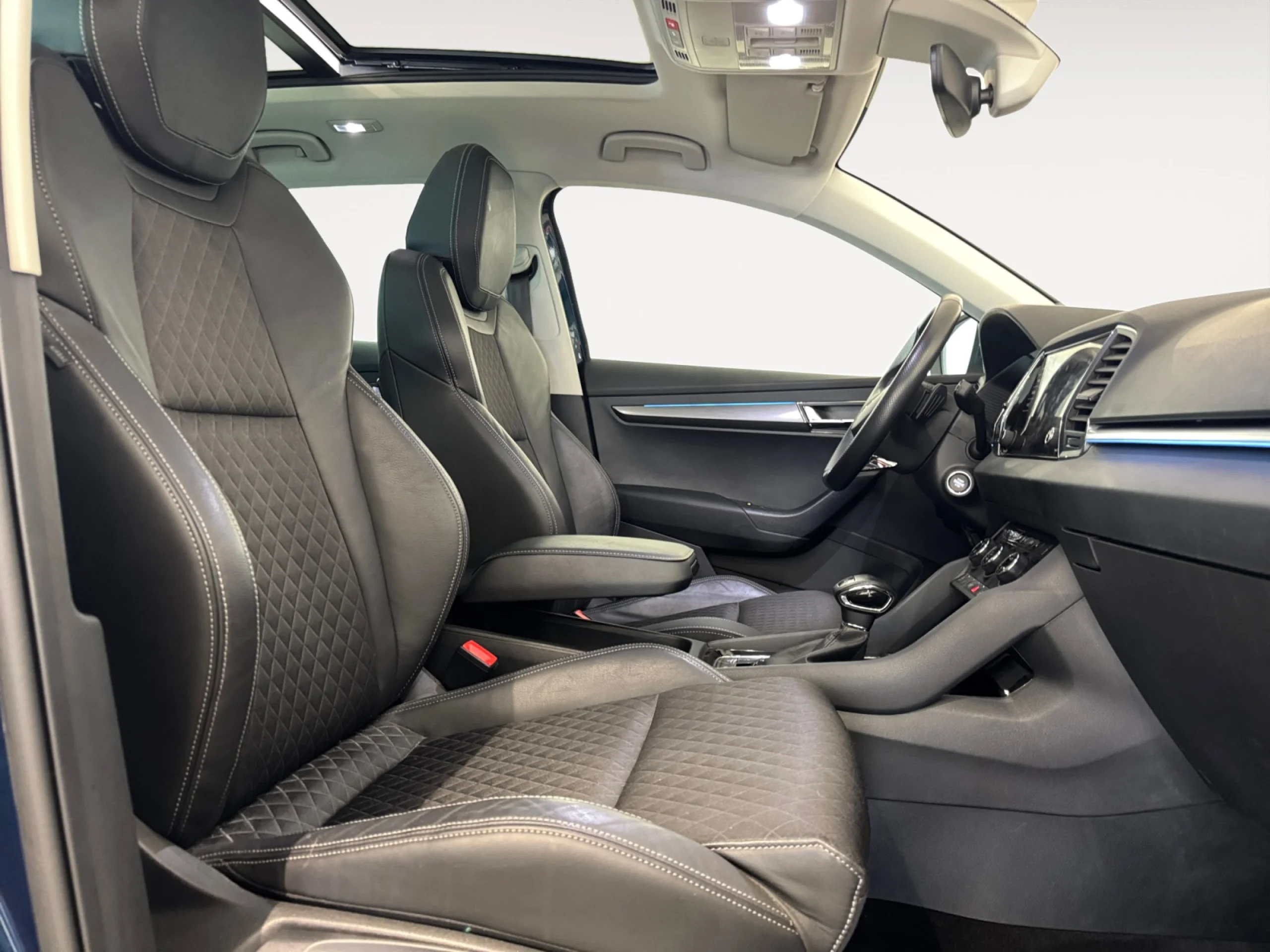 SKODA KAROQ 1.5 TSI 110KW (150CV) DSG ACT STYLE - Foto 5