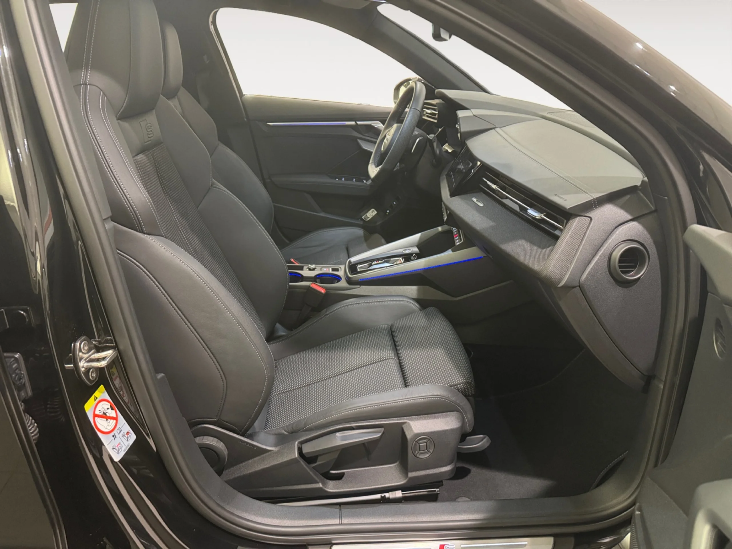 AUDI A3 SPORTBACK S LINE 40 TFSI E 150KW S TRON - Foto 3