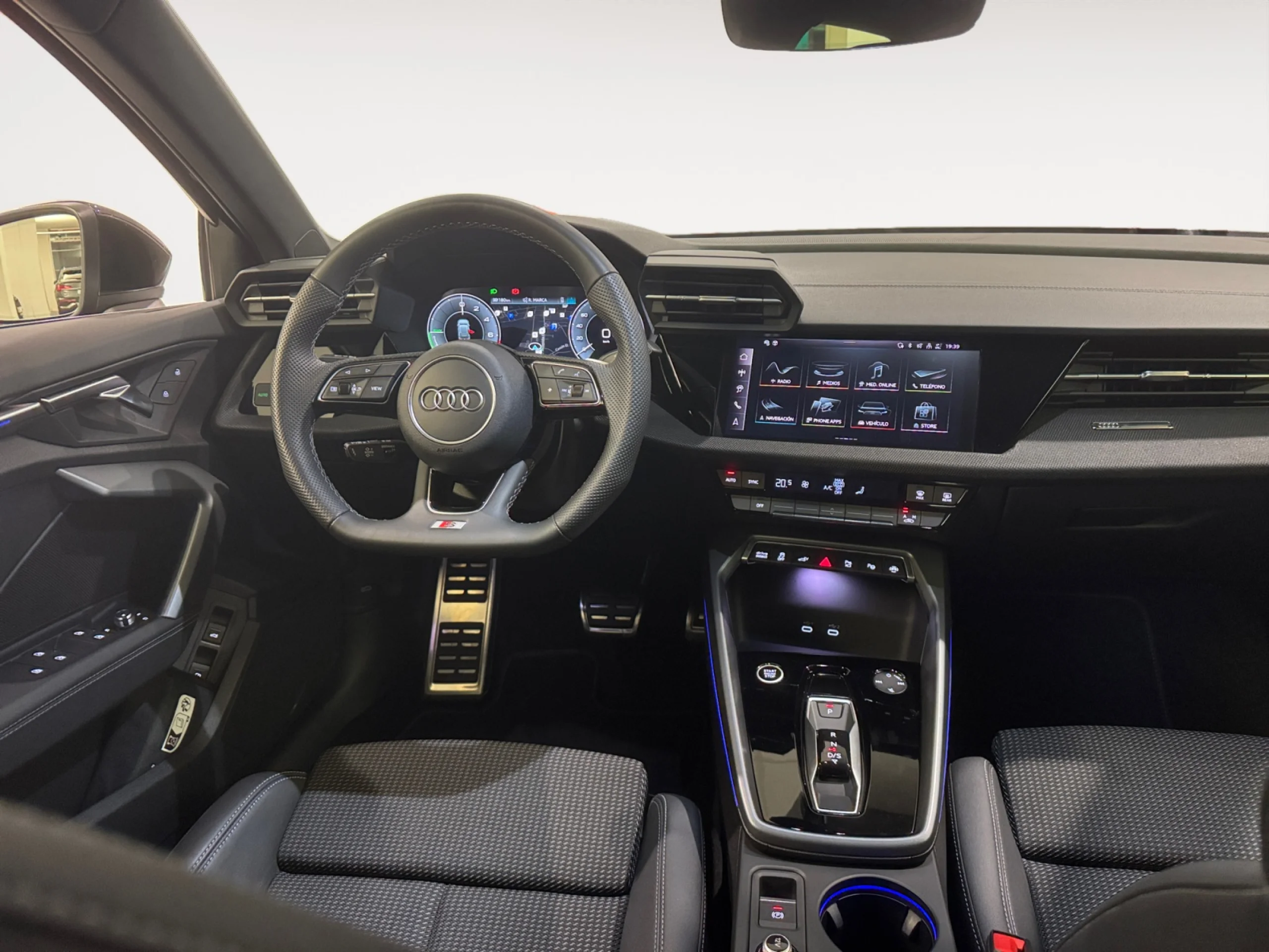 AUDI A3 SPORTBACK S LINE 40 TFSI E 150KW S TRON - Foto 14