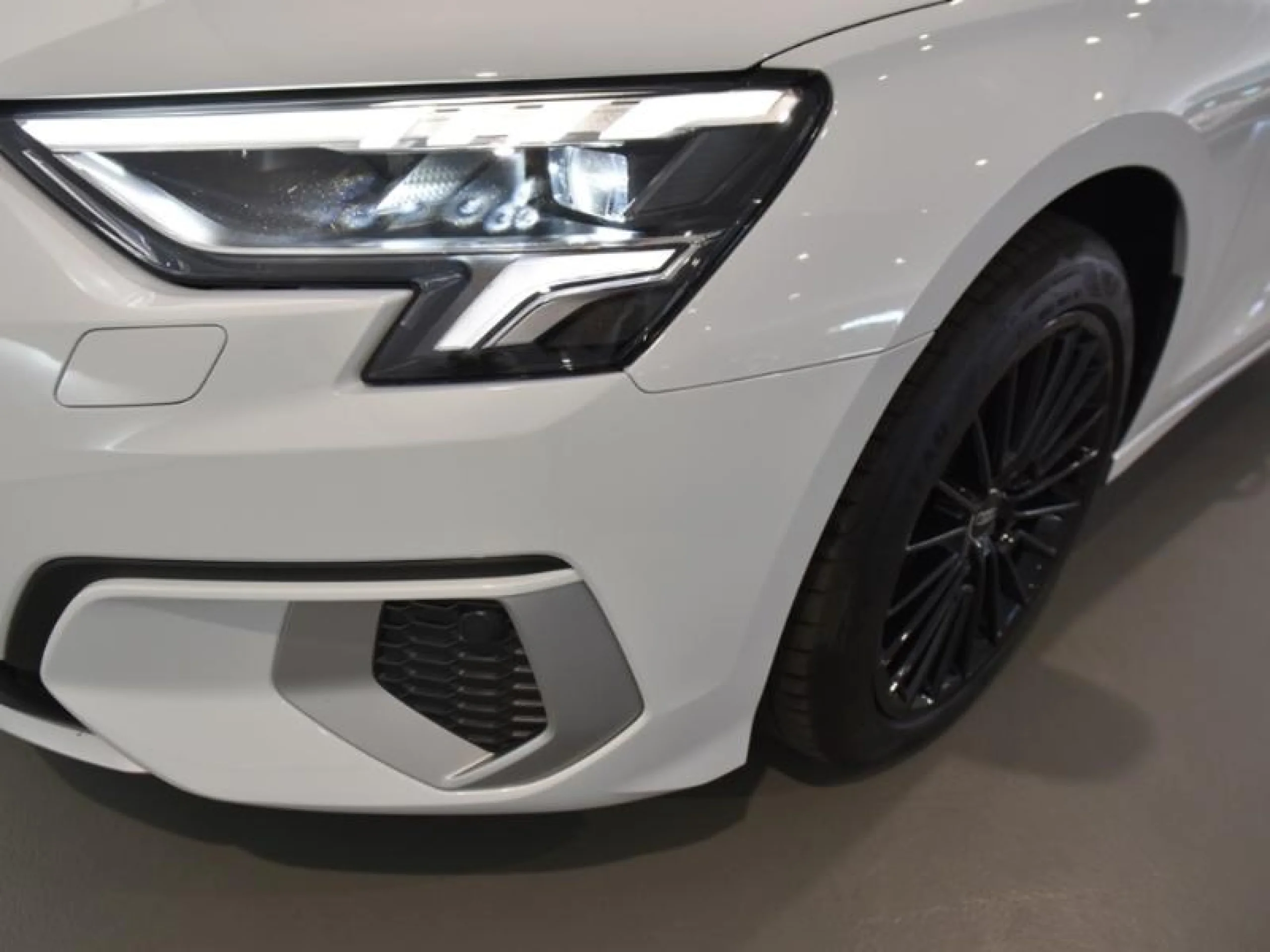 AUDI A3 SPORTBACK ADVANCED 30 TDI 85KW S TRONIC - Foto 17