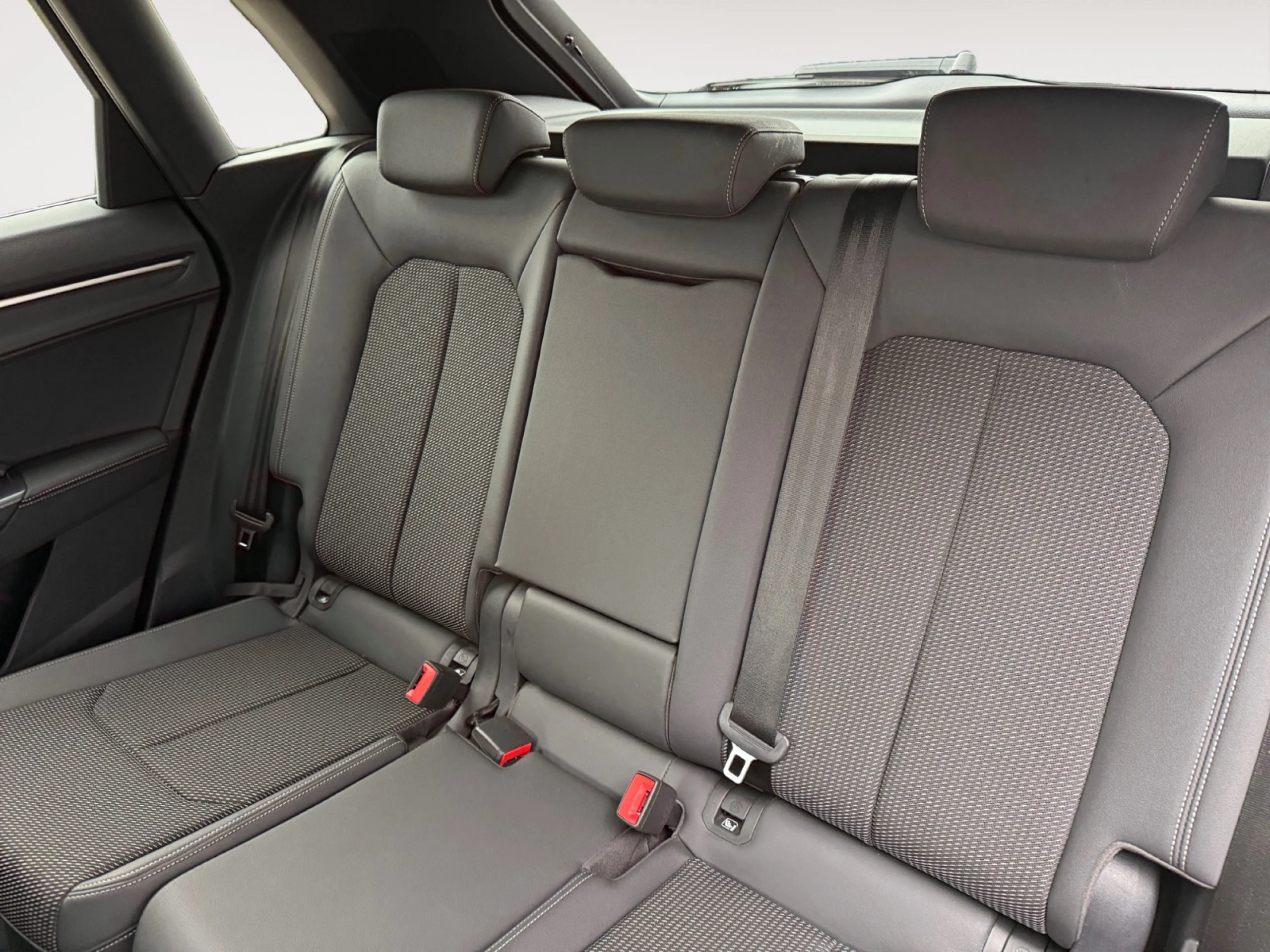 AUDI Q3 40 TFSI 140KW S TRONIC QUATTRO S LINE - Foto 6
