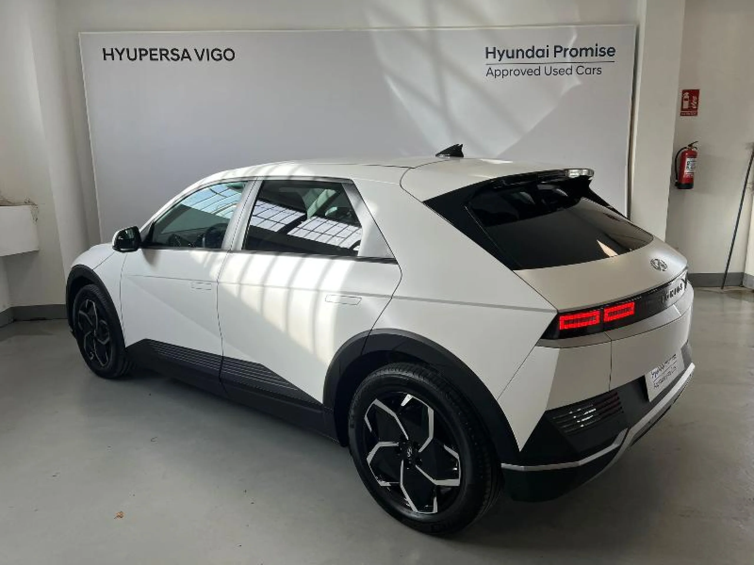 HYUNDAI IONIQ 5 77KWH 168KW LIGHT RWD - Foto 3