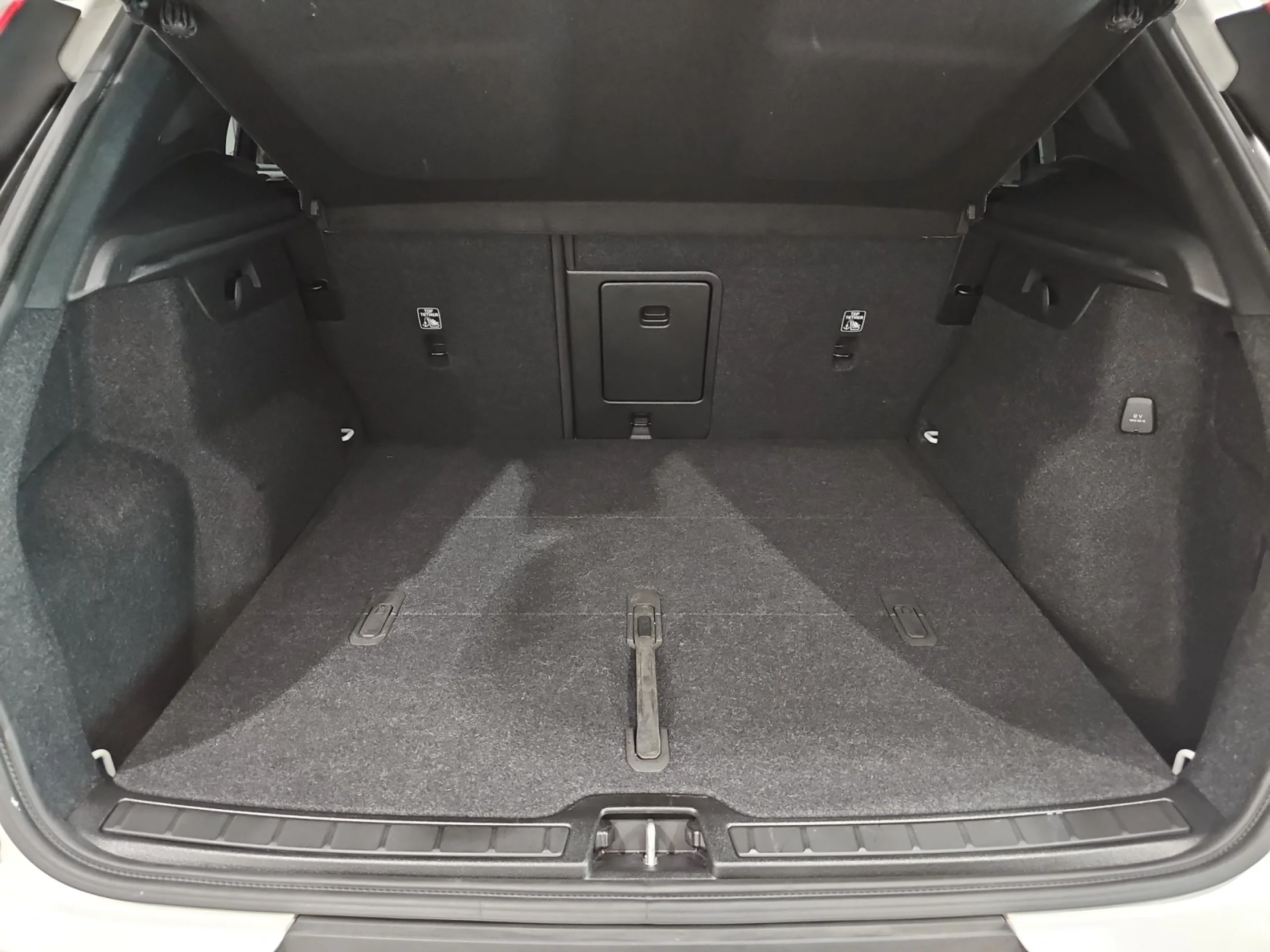 VOLVO XC40 2.0 B3 G PLUS DARK AUTO - Foto 8