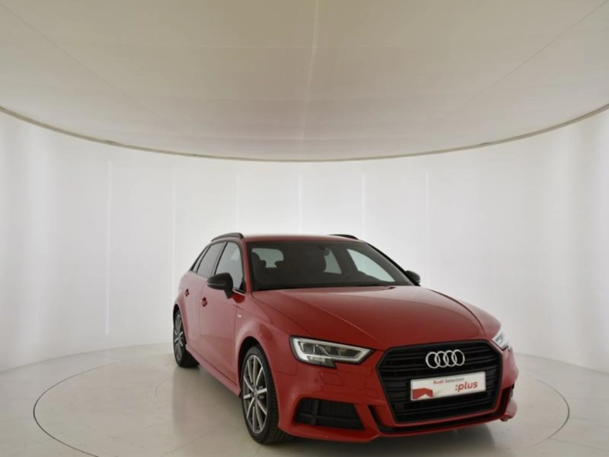 AUDI A3 BLACK LINE 35 TFSI 110KW S TRONIC SPORTB - Foto 1