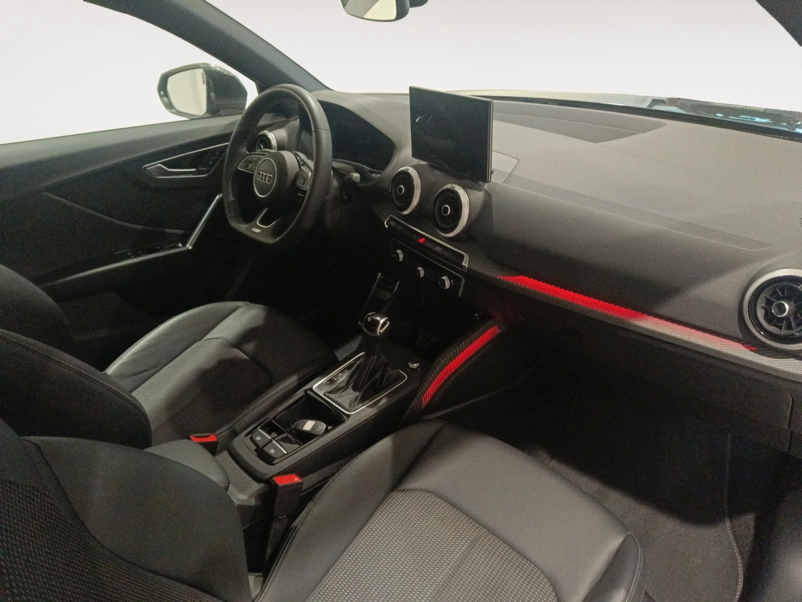 AUDI Q2 ADRENALIN EDITION 35 TDI 110KW S TRONIC - Foto 7