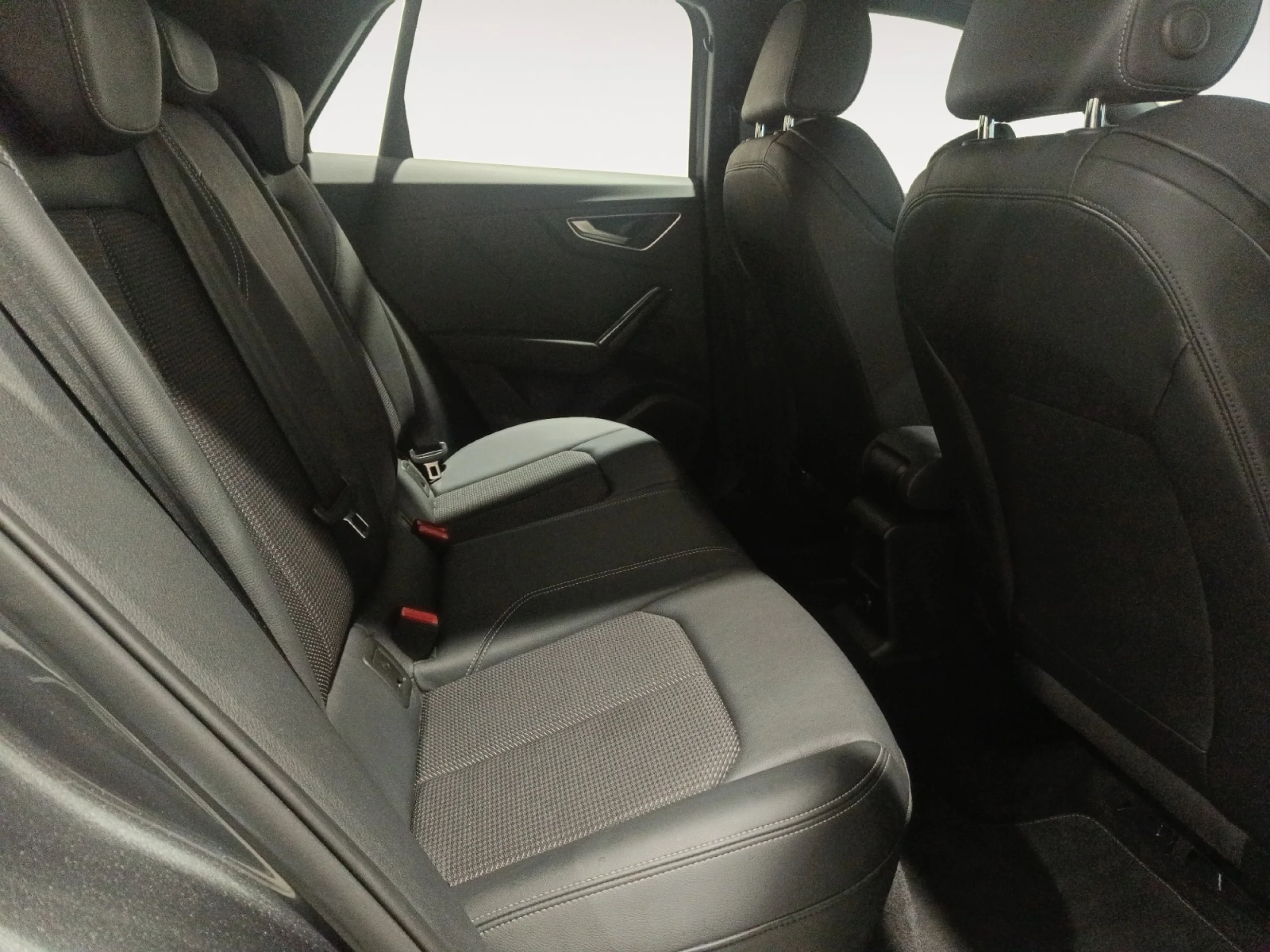 AUDI Q2 ADRENALIN EDITION 35 TDI 110KW S TRONIC - Foto 9