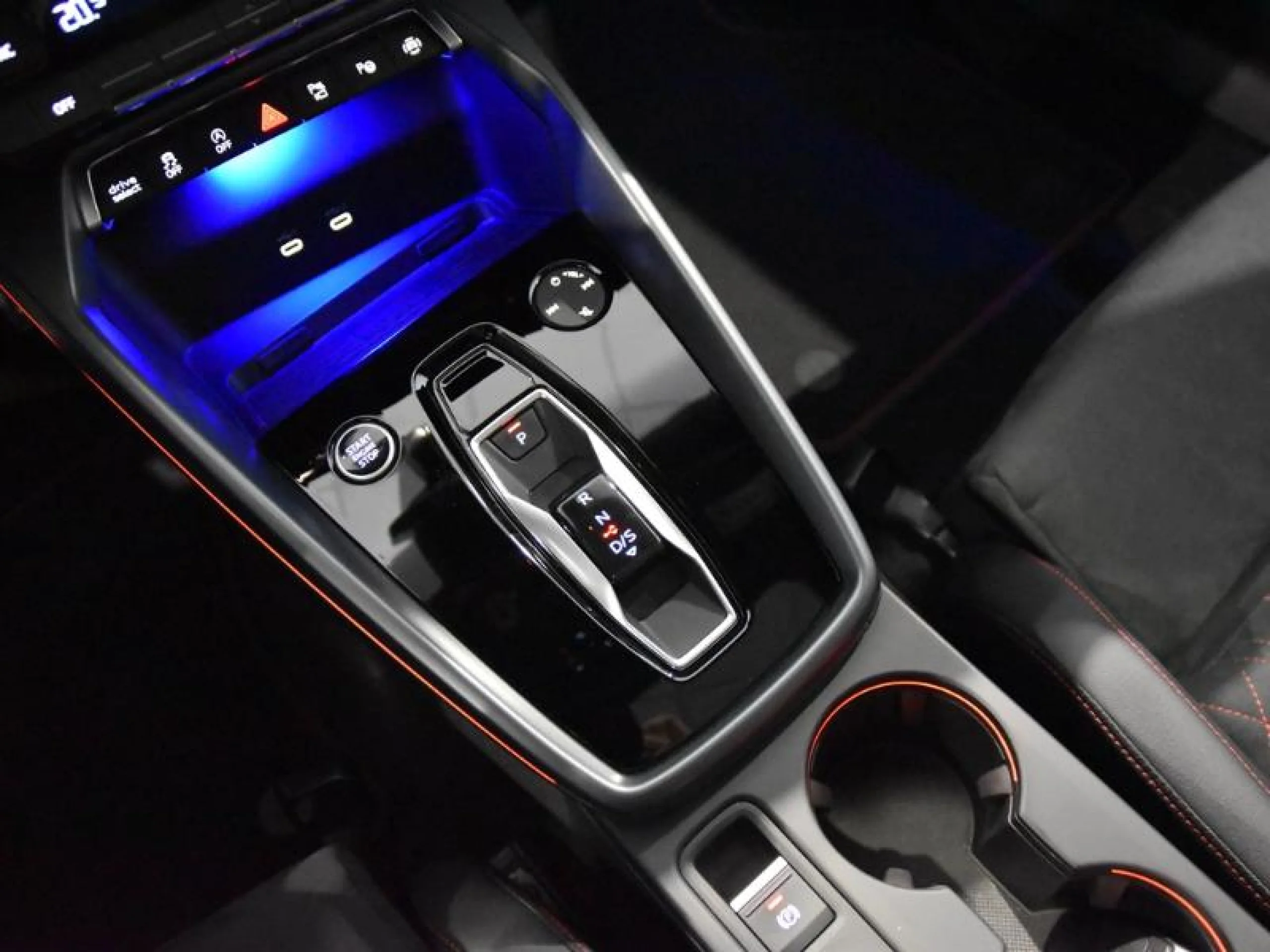 AUDI A3 SEDAN BLACK LINE 35 TDI 110KW S TRONIC - Foto 10