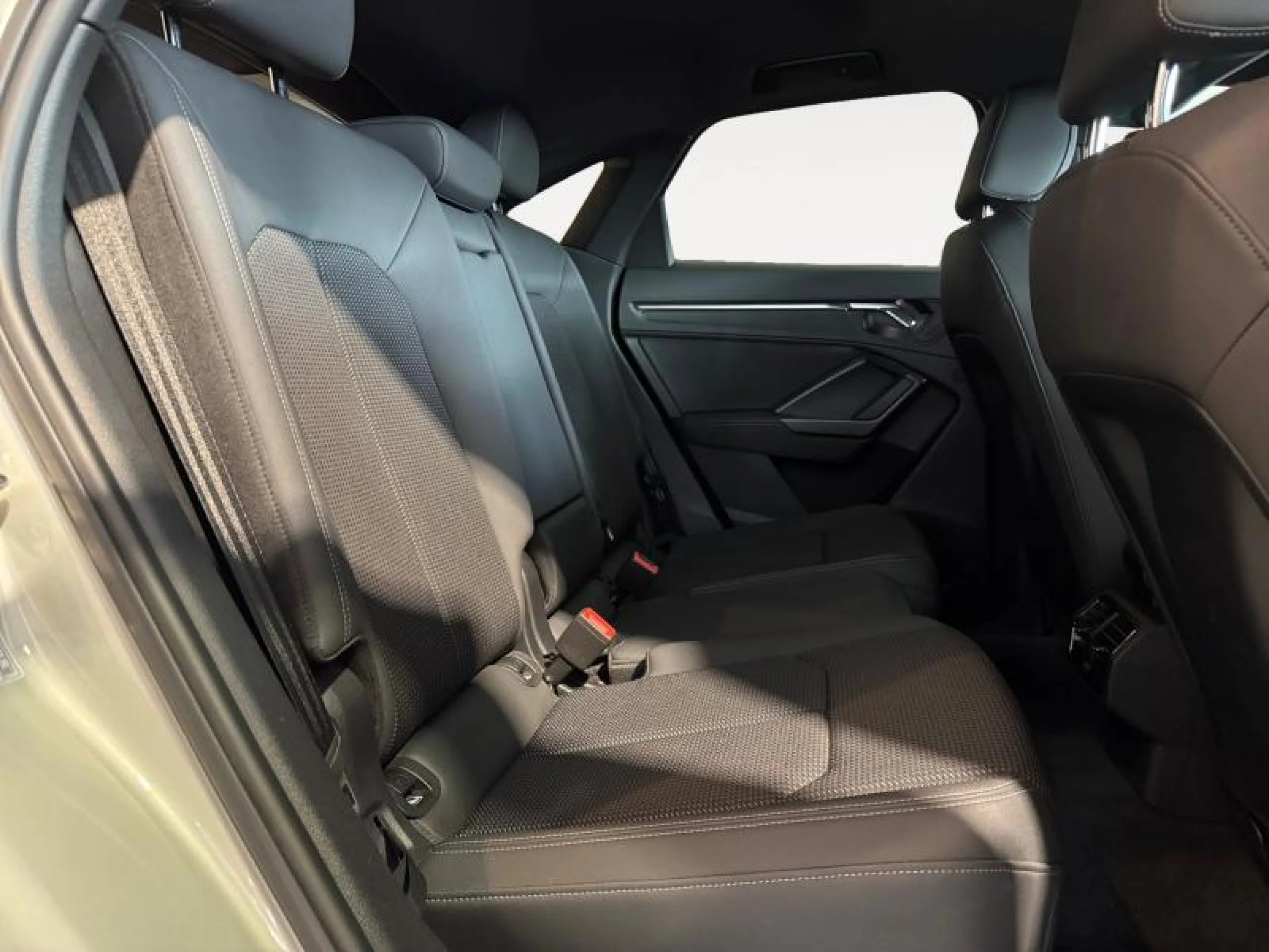 AUDI Q3 SPORTBACK 40 TDI 140KW S TRONIC QUATTRO BLACK LINE - Foto 6