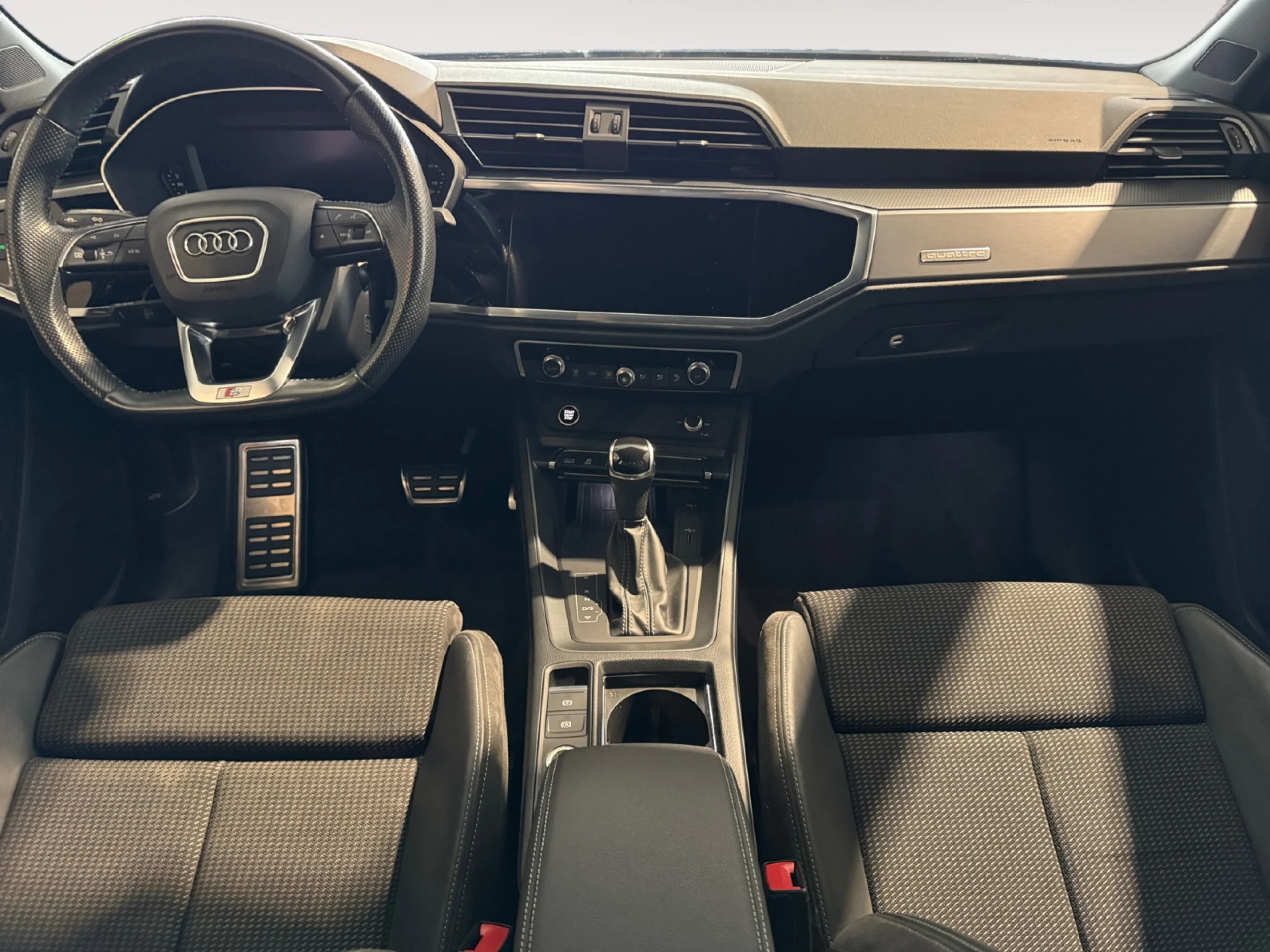 AUDI Q3 SPORTBACK 40 TDI 140KW S TRONIC QUATTRO BLACK LINE - Foto 4