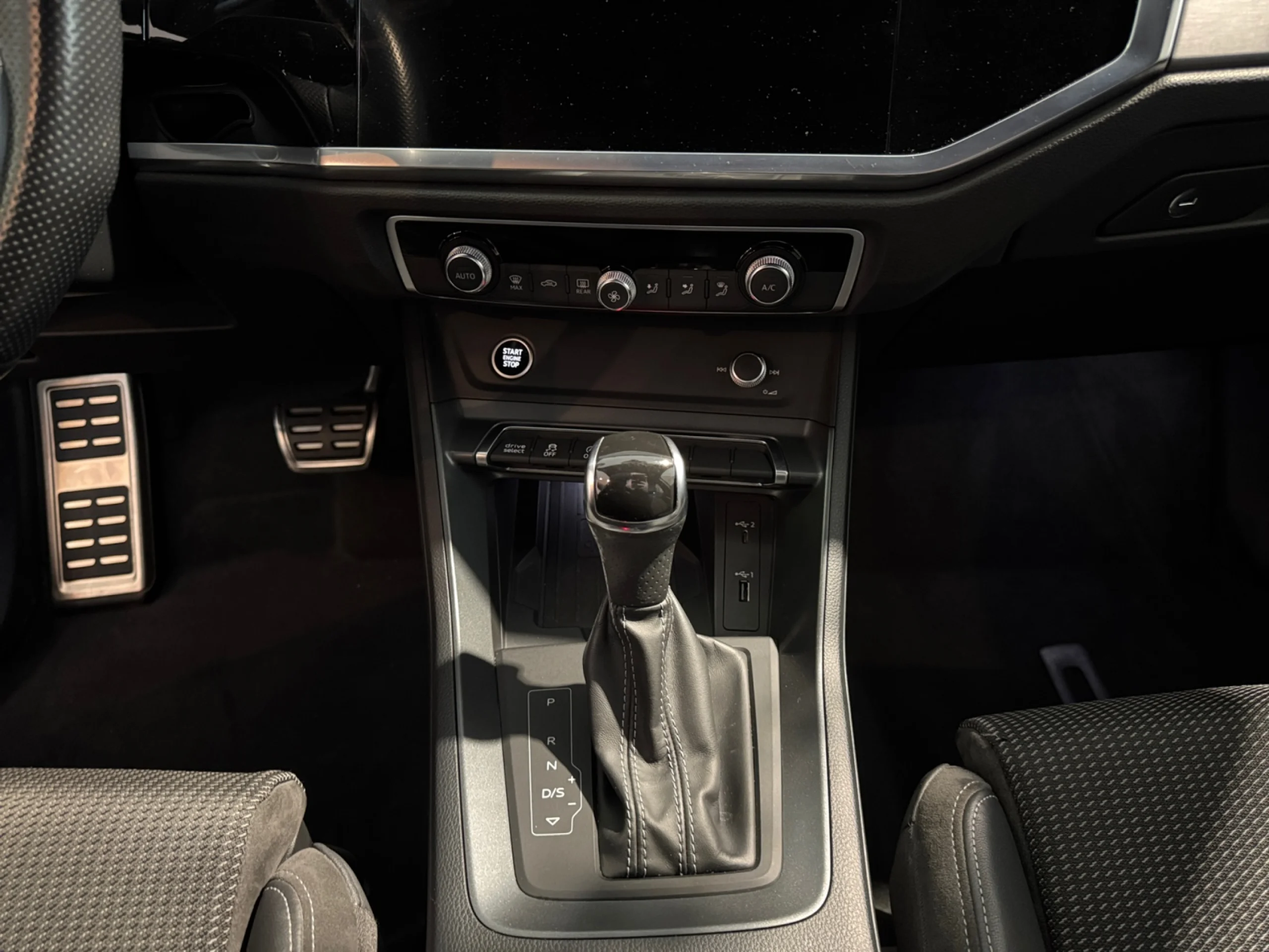 AUDI Q3 SPORTBACK 40 TDI 140KW S TRONIC QUATTRO BLACK LINE - Foto 18