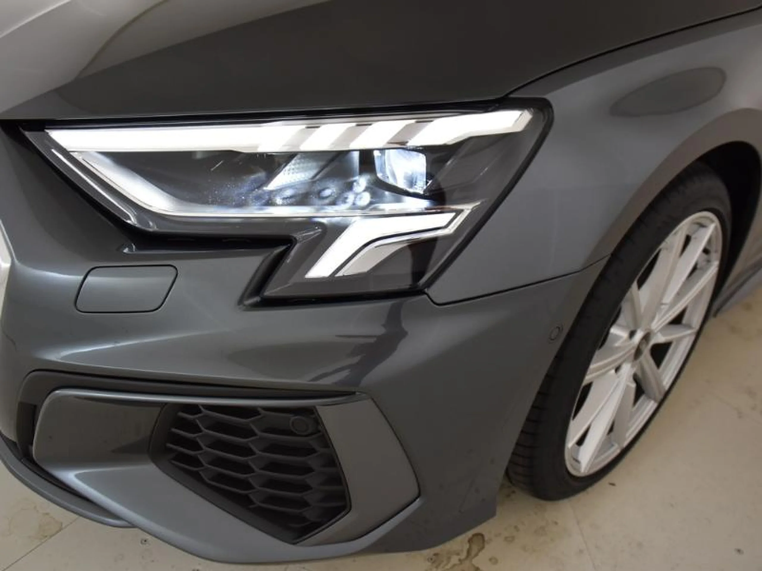 AUDI A3 SPORTBACK GENUINE EDITION 35 TFSI 110KW - Foto 18