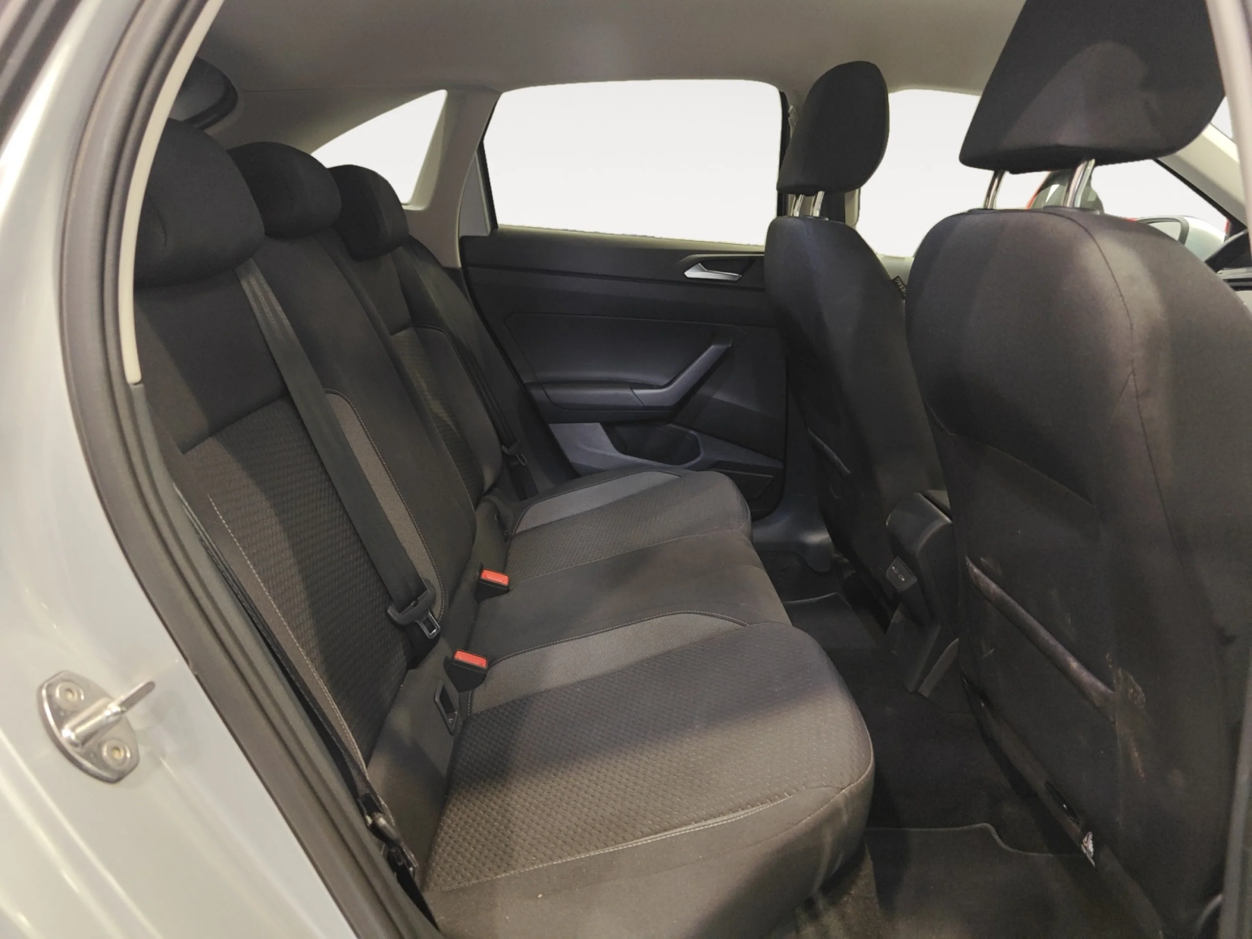 VOLKSWAGEN TAIGO ··MÁS·· 1.0 TSI 85KW (115CV) - Foto 6