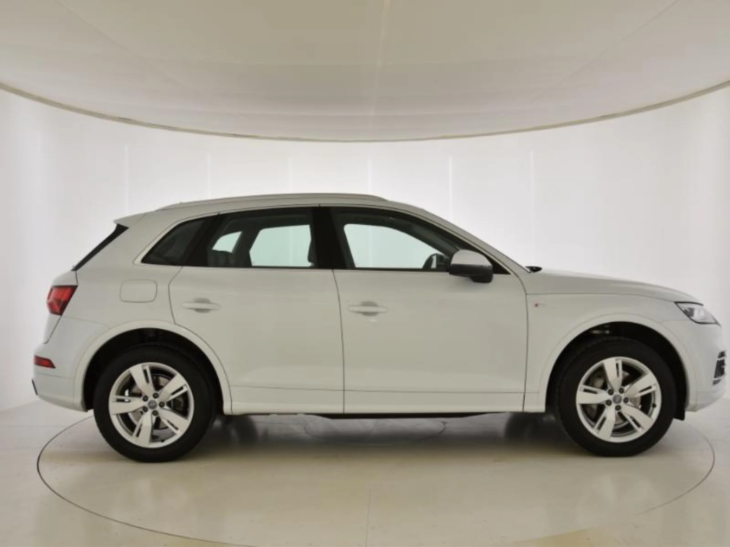 AUDI Q5 S LINE 55 TFSI E QUATTRO S TRONIC - Foto 3