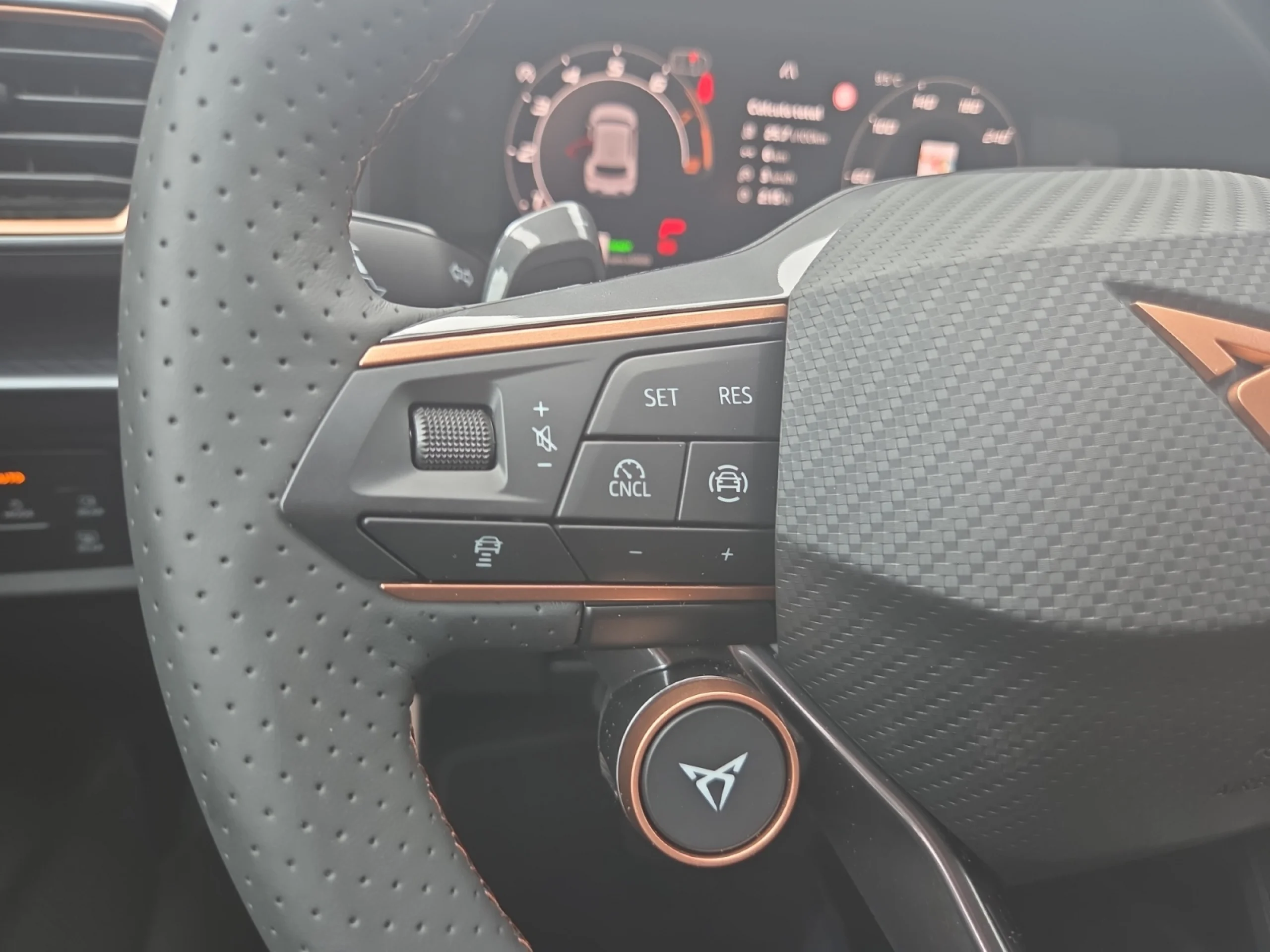 CUPRA LEON 1.5 ETSI 110KW (150CV) DSG - Foto 11