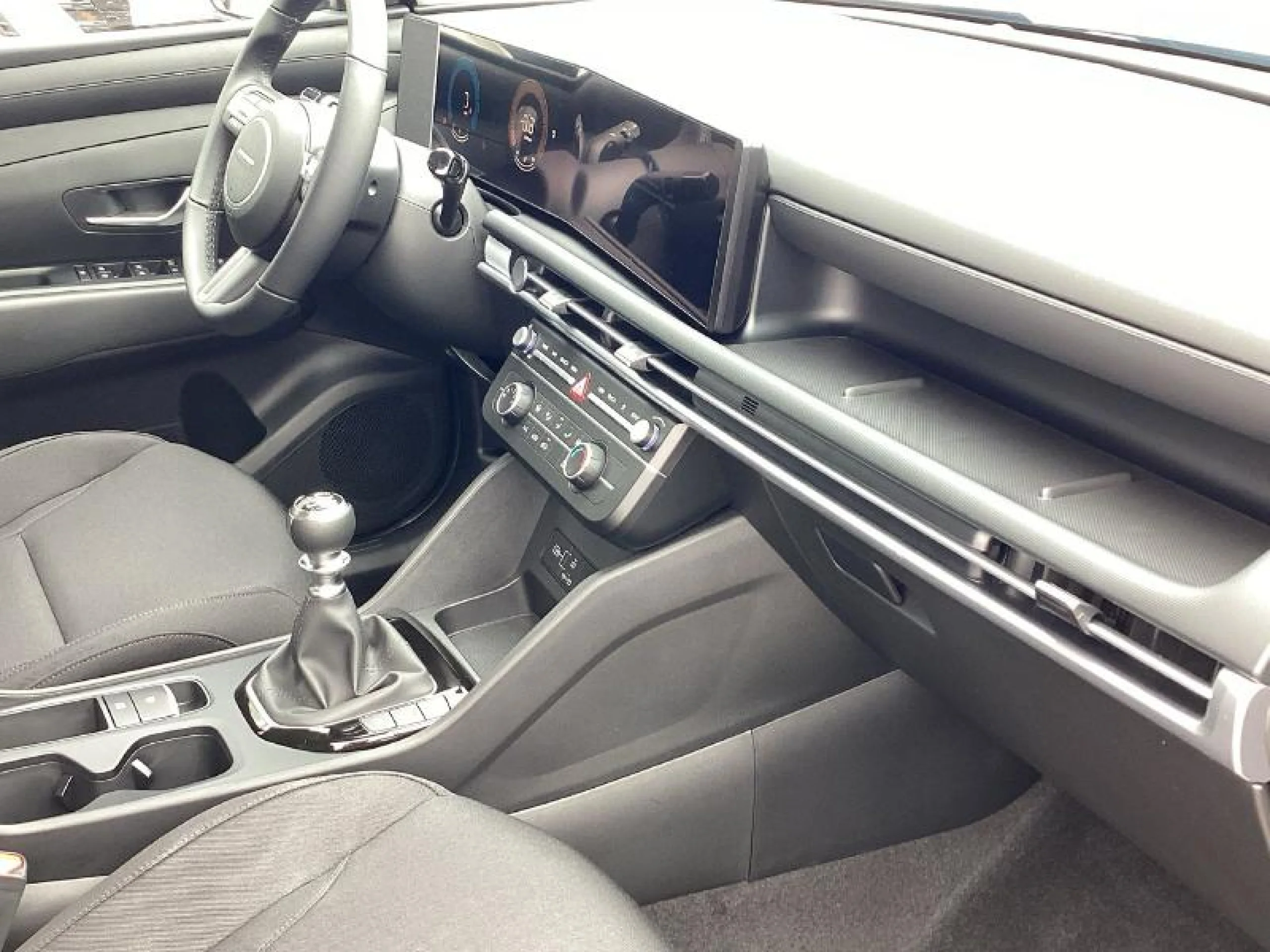 HYUNDAI TUCSON 1.6T 118KW (160CV) 48V KLASS - Foto 9