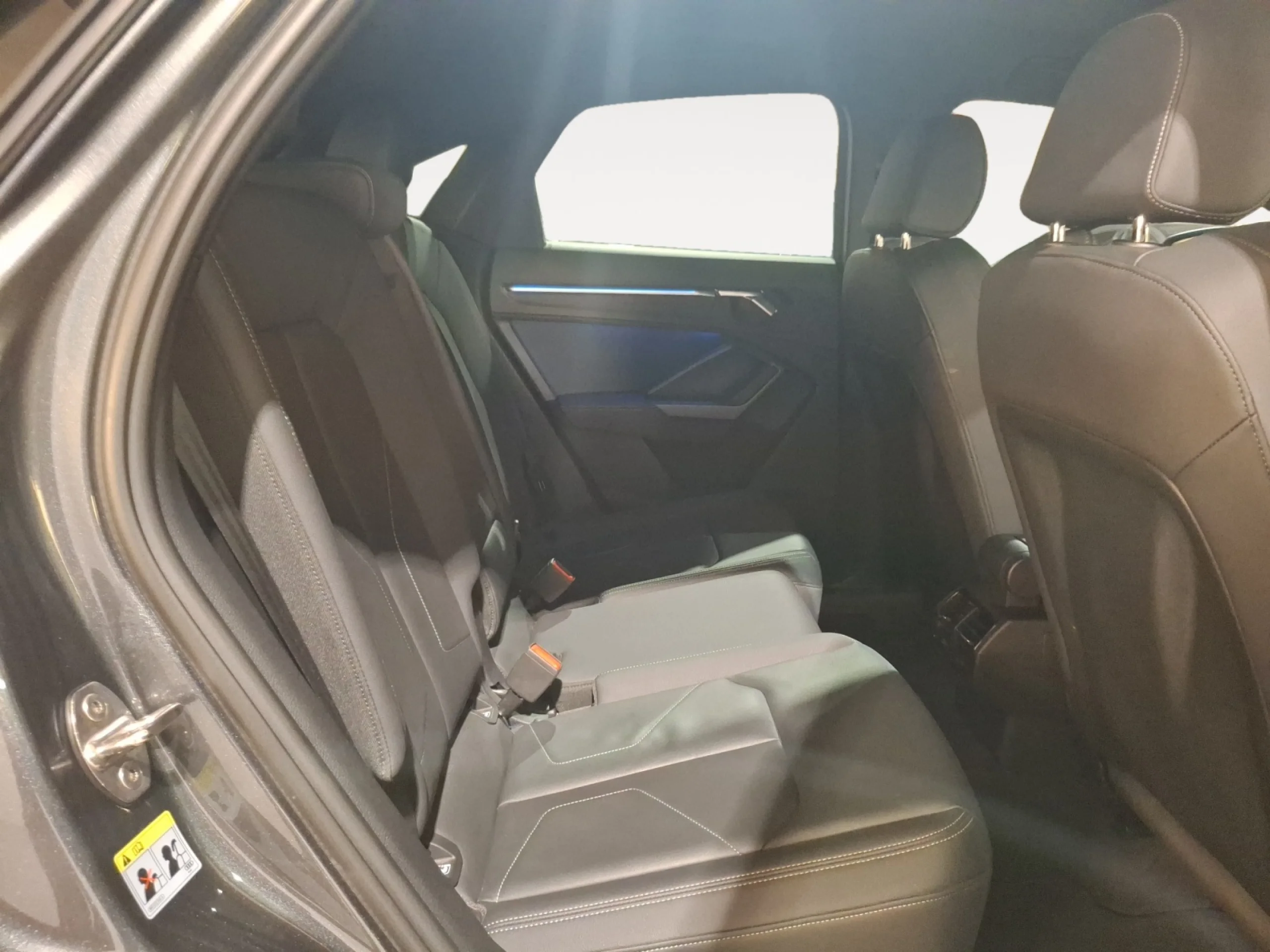 AUDI Q3 SPORTBACK 35 TFSI 110KW(150CV) S TRONIC BLACK LINE - Foto 9