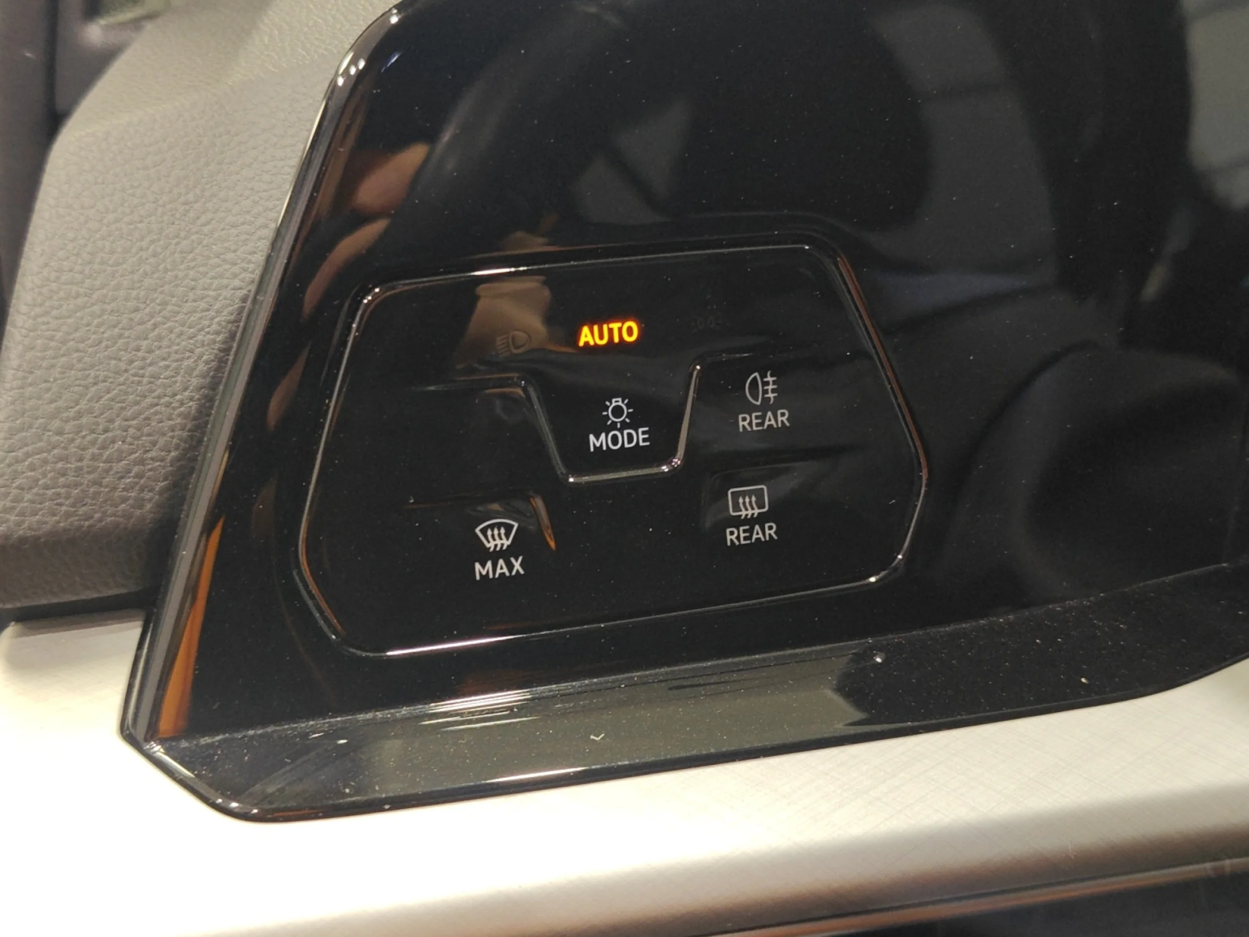 VOLKSWAGEN GOLF LIFE 2.0 TDI 85KW (115CV) VARIANT - Foto 12