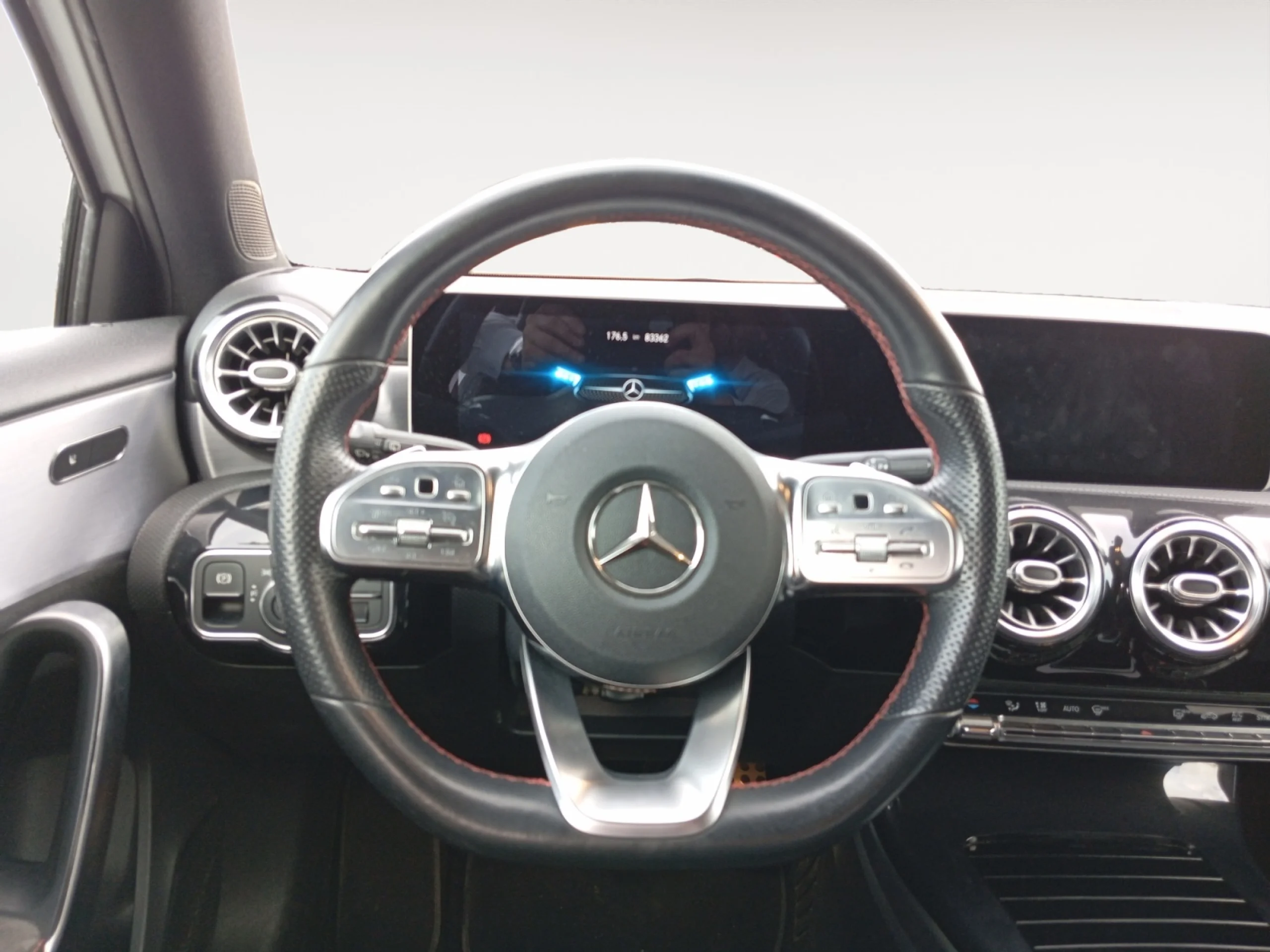 MERCEDES-BENZ CLASE A A 200 D - Foto 11