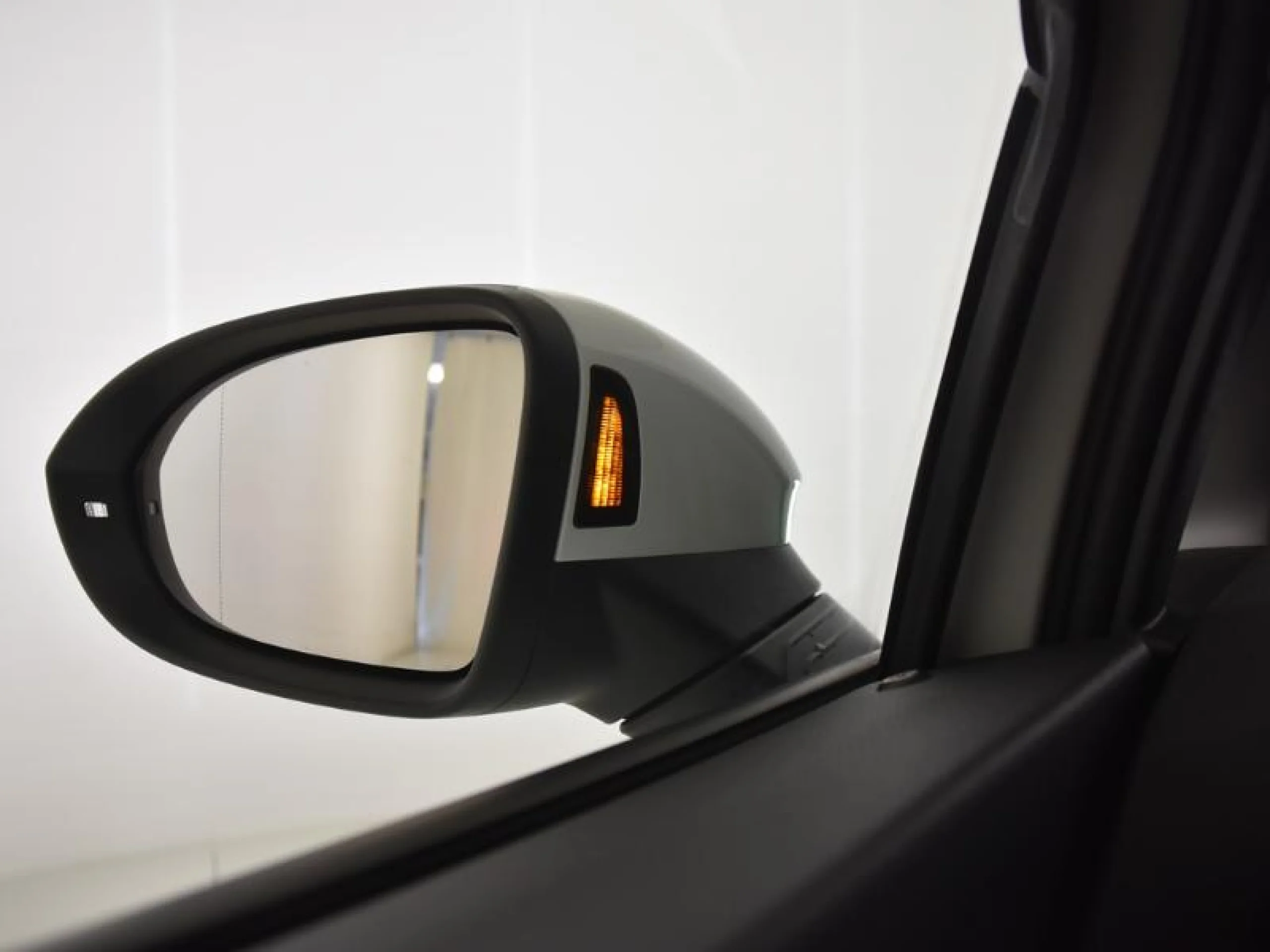 VOLKSWAGEN GOLF GOLF MATCH 1.5 TSI EHYBRID 110 KW (150 CV) / 85 KW (115 CV)  AUTOM TICO DSG 6 VEL. - Foto 19