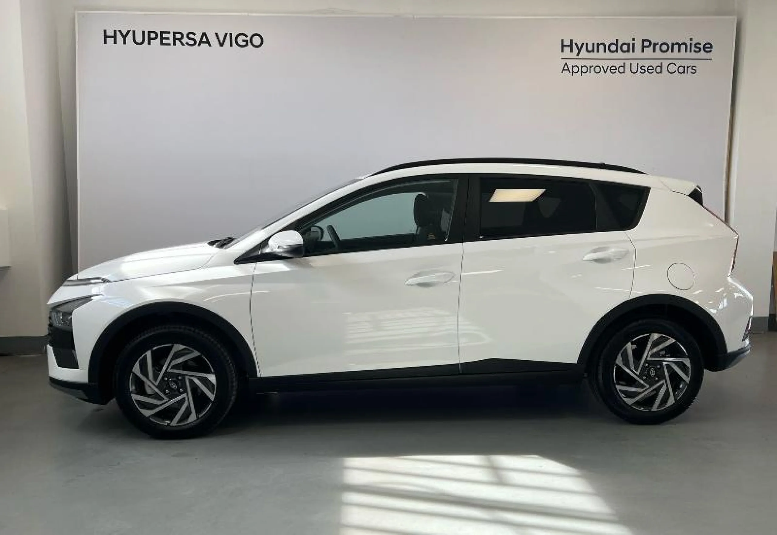 HYUNDAI BAYON 1.0 TGDI 74KW (100CV) 48V MAXX DCT - Foto 3