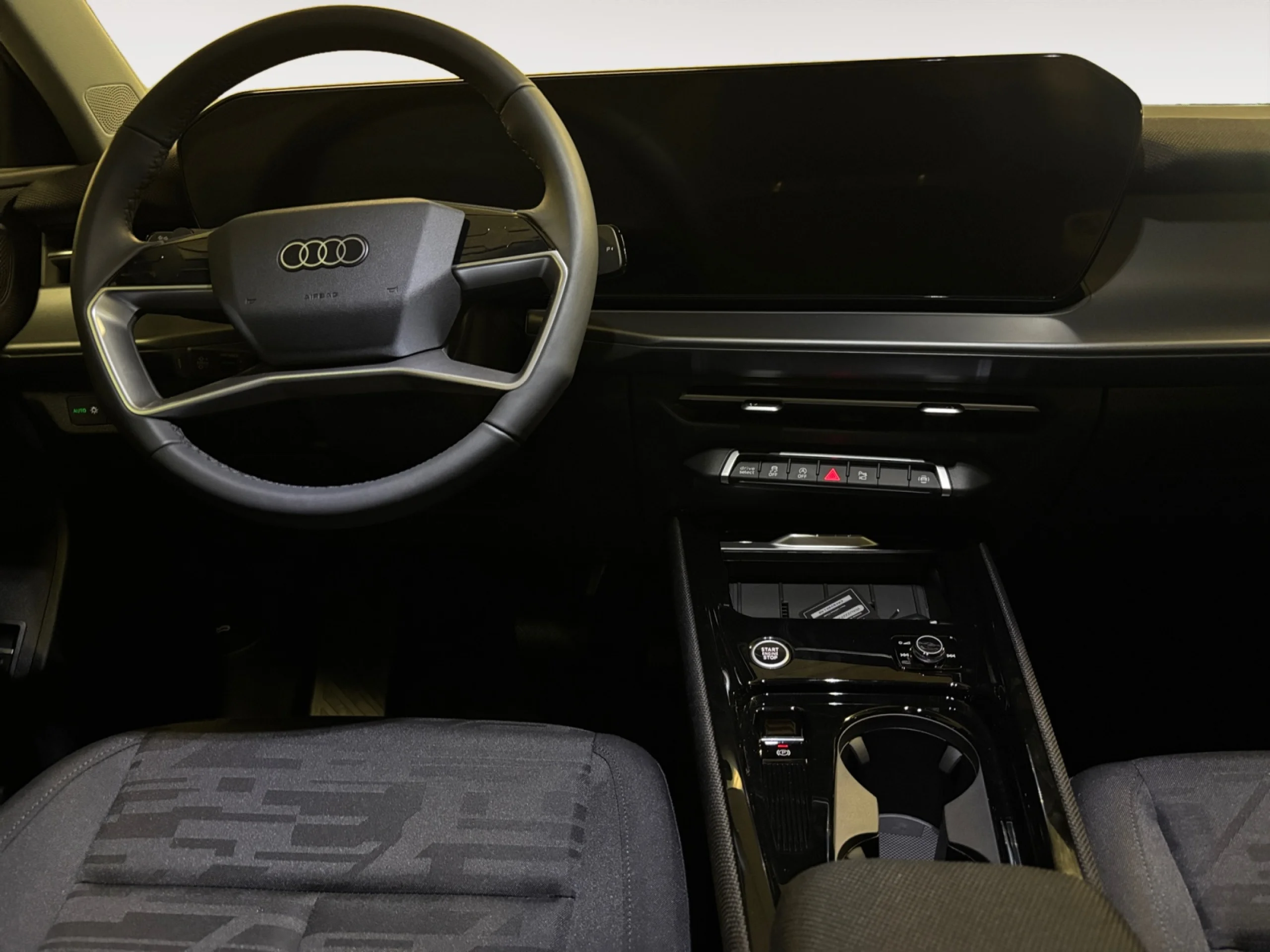 AUDI Q3 Q3 SUV ADVANCED TFSI  110 KW S TRONIC - Foto 4