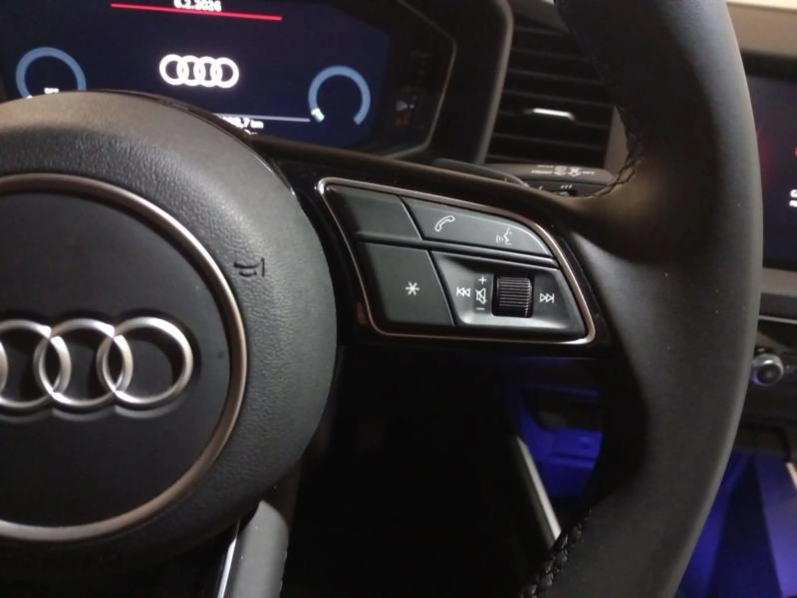 AUDI A1 SPORTBACK ADRENALIN BLACK ED 30TFSI 85KW - Foto 10