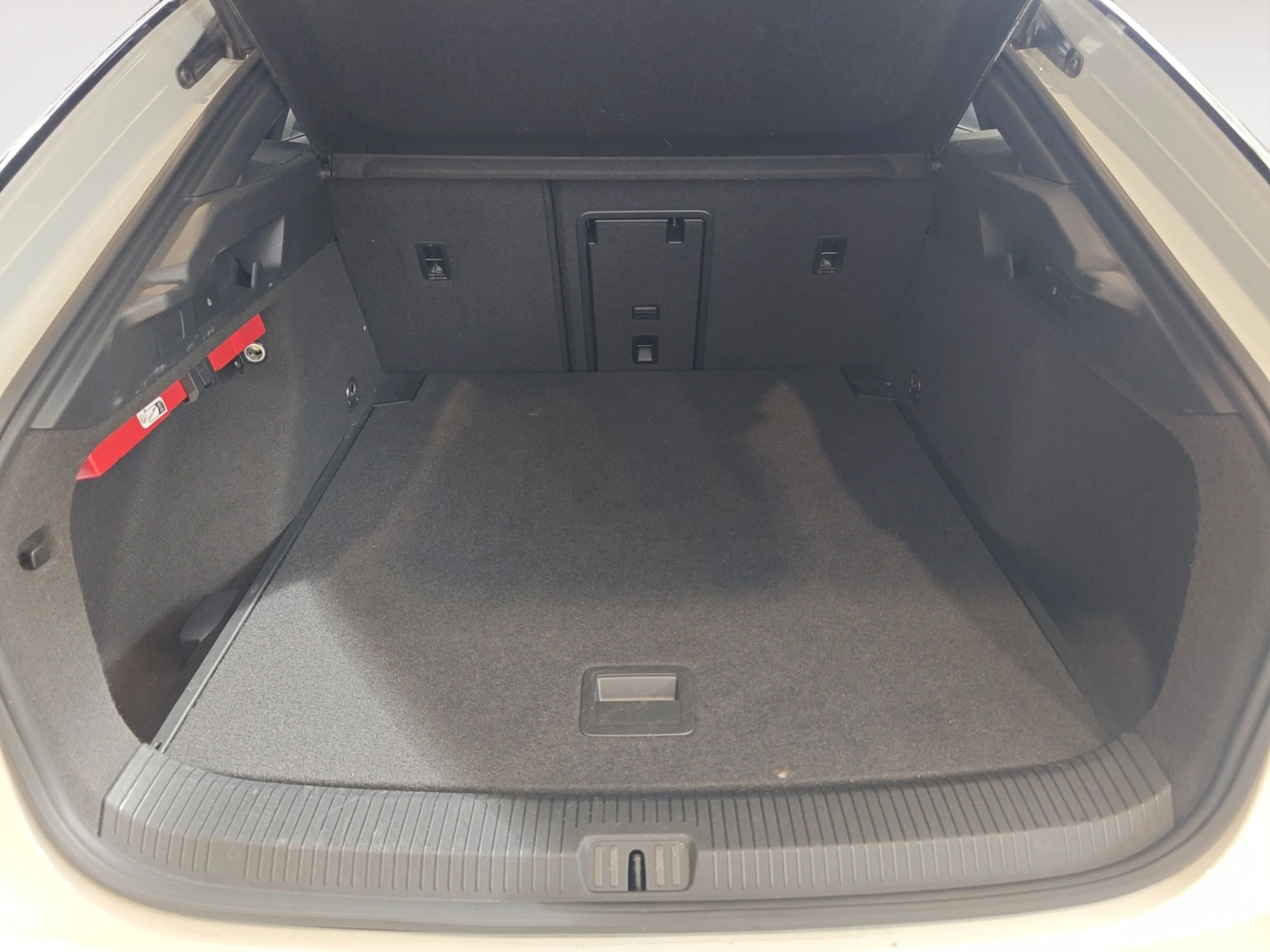 VOLKSWAGEN Id.7 PRO 210KW (286CV) 77KWH AUTOMÁTICO - Foto 7