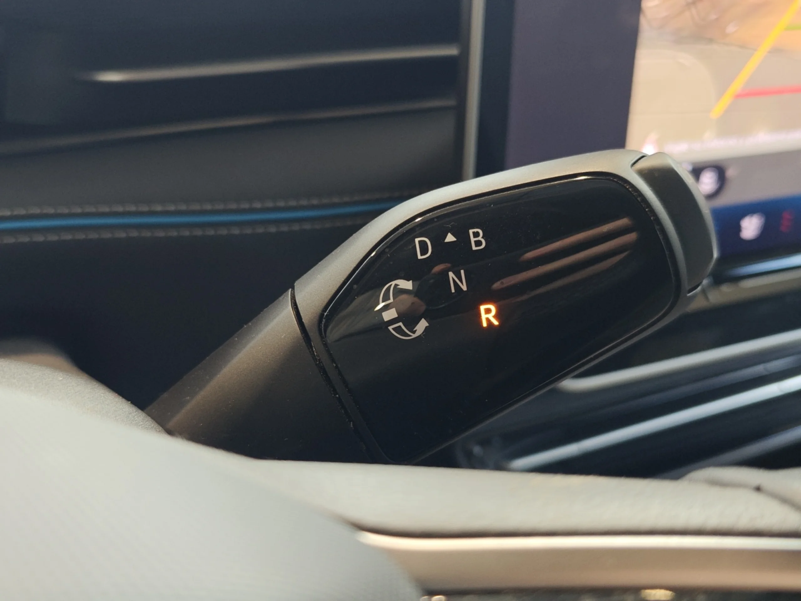 VOLKSWAGEN Id.7 PRO 210KW (286CV) 77KWH AUTOMÁTICO - Foto 17