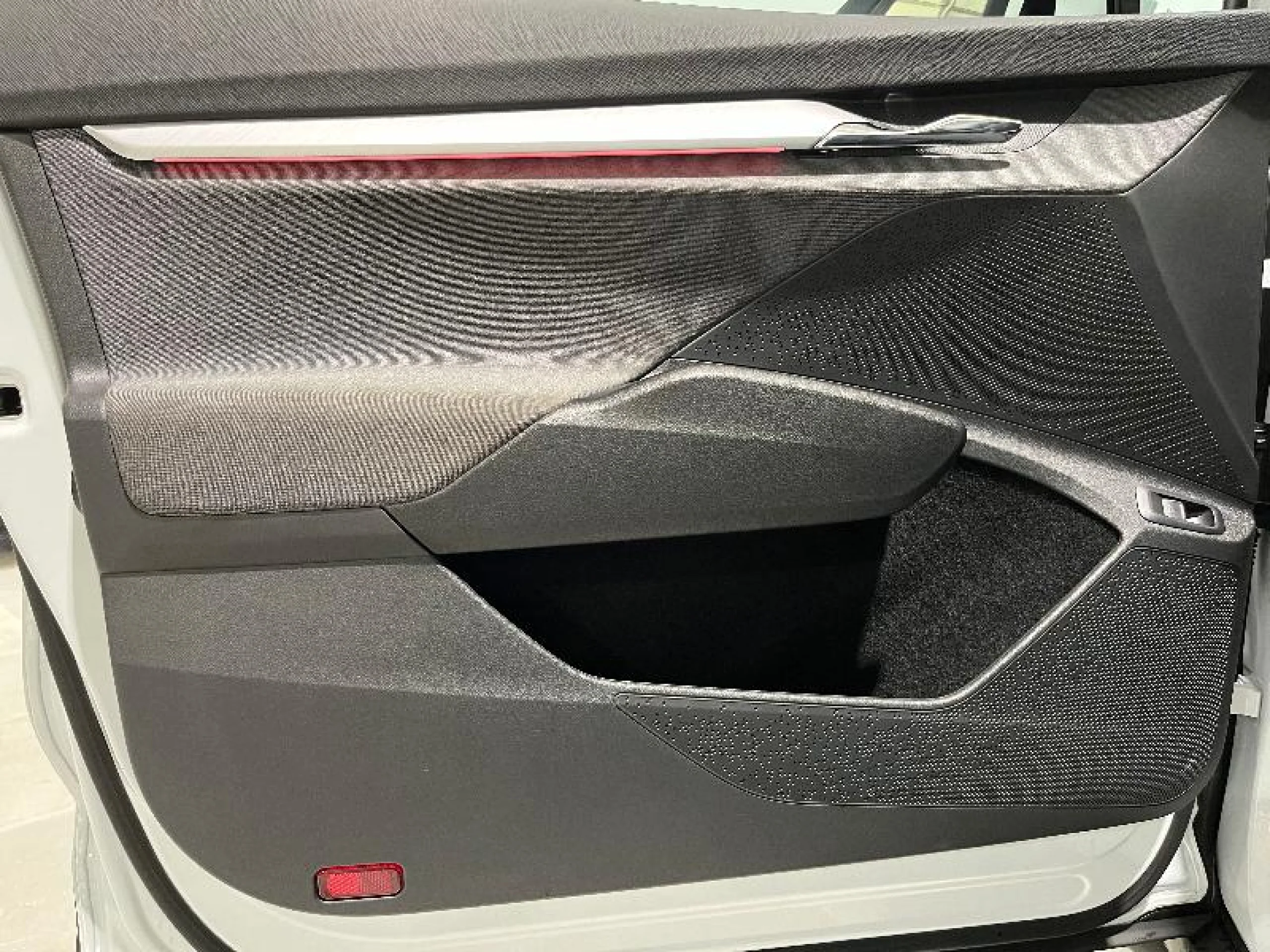 SKODA ENYAQ IV 80 150 KW (204 CV) 82 KWH (77 KWH NET - Foto 9