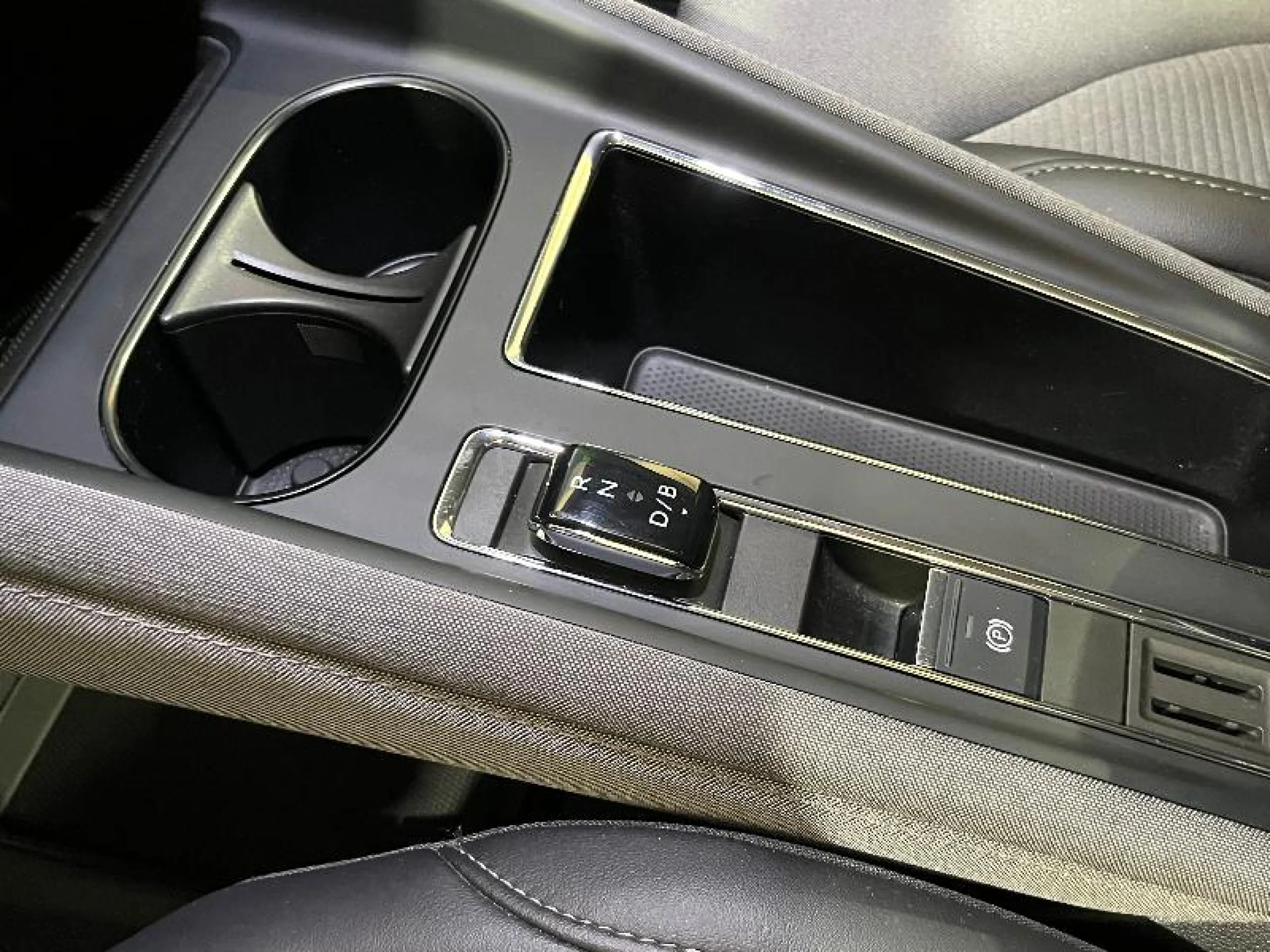 SKODA ENYAQ IV 80 150 KW (204 CV) 82 KWH (77 KWH NET - Foto 12