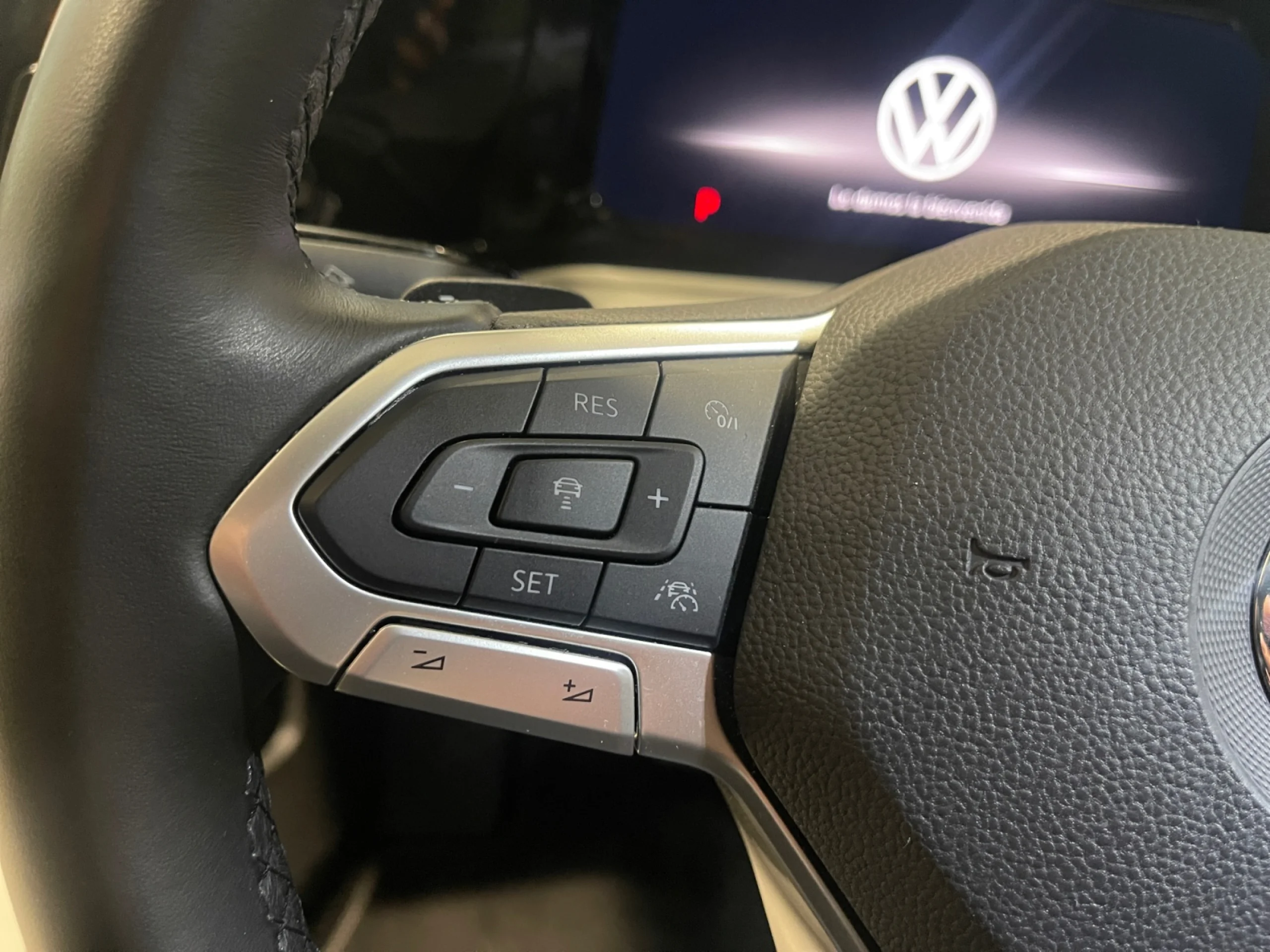 VOLKSWAGEN GOLF LIFE 1.0 ETSI 81KW (110CV) DSG - Foto 9