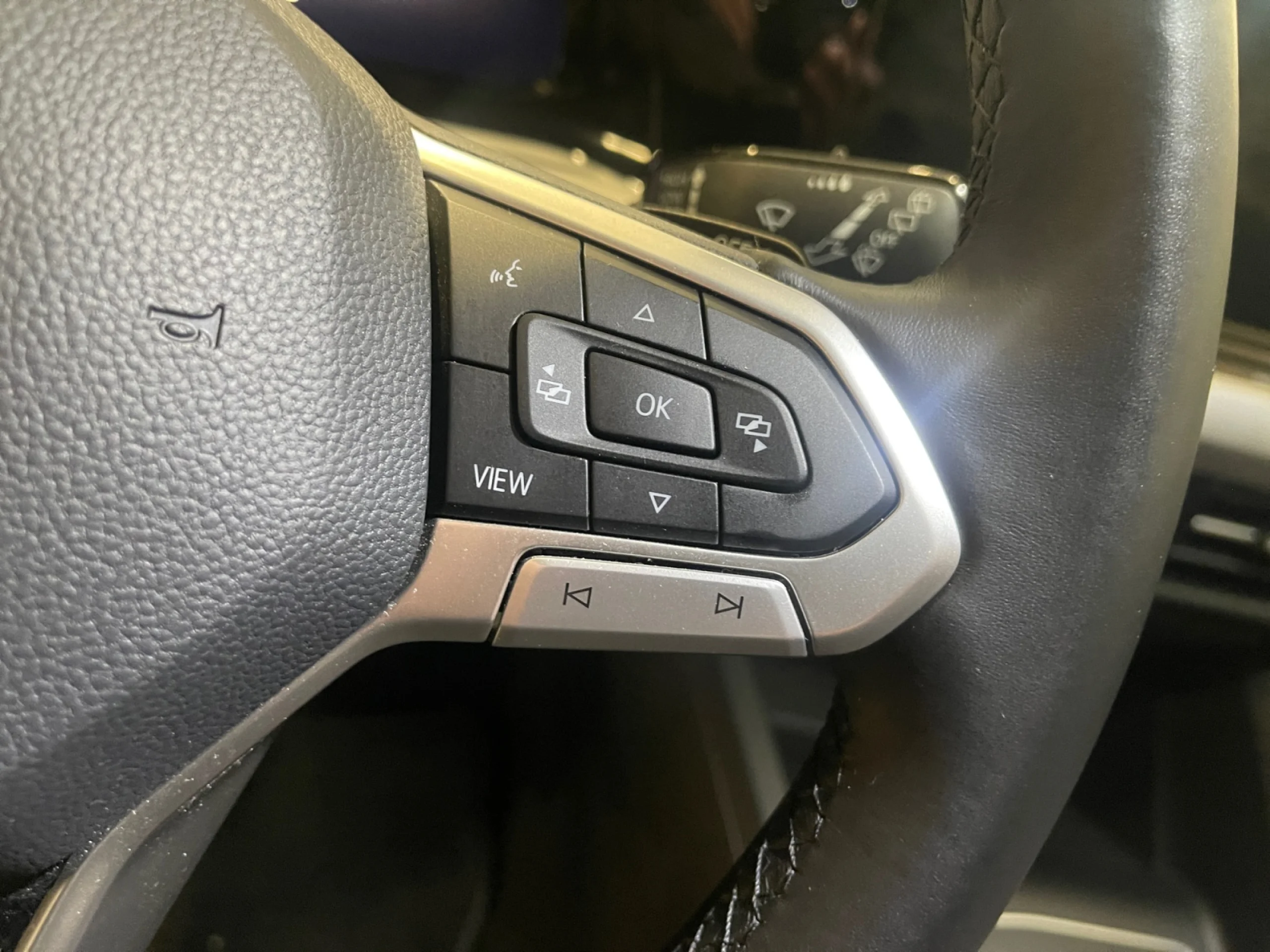 VOLKSWAGEN GOLF LIFE 1.0 ETSI 81KW (110CV) DSG - Foto 10