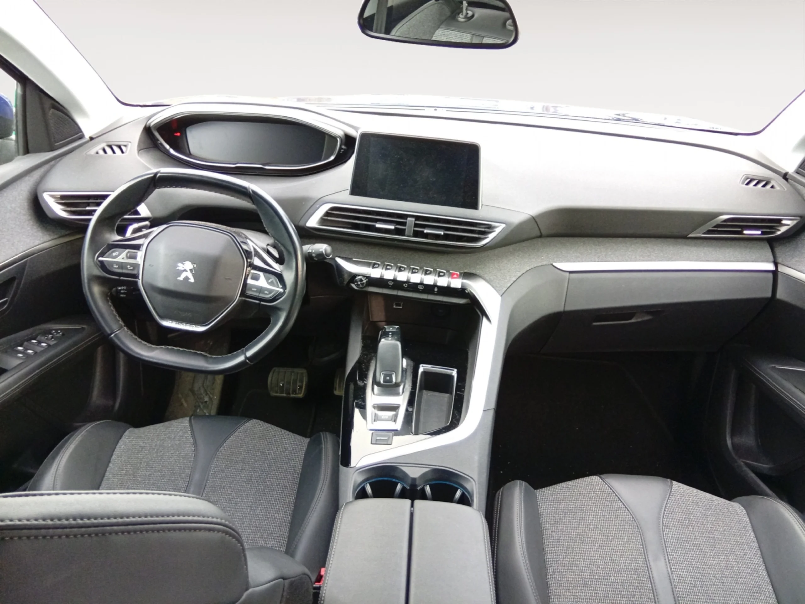 PEUGEOT 3008 ALLURE BLUEHDI 96KW (130CV) S - Foto 4