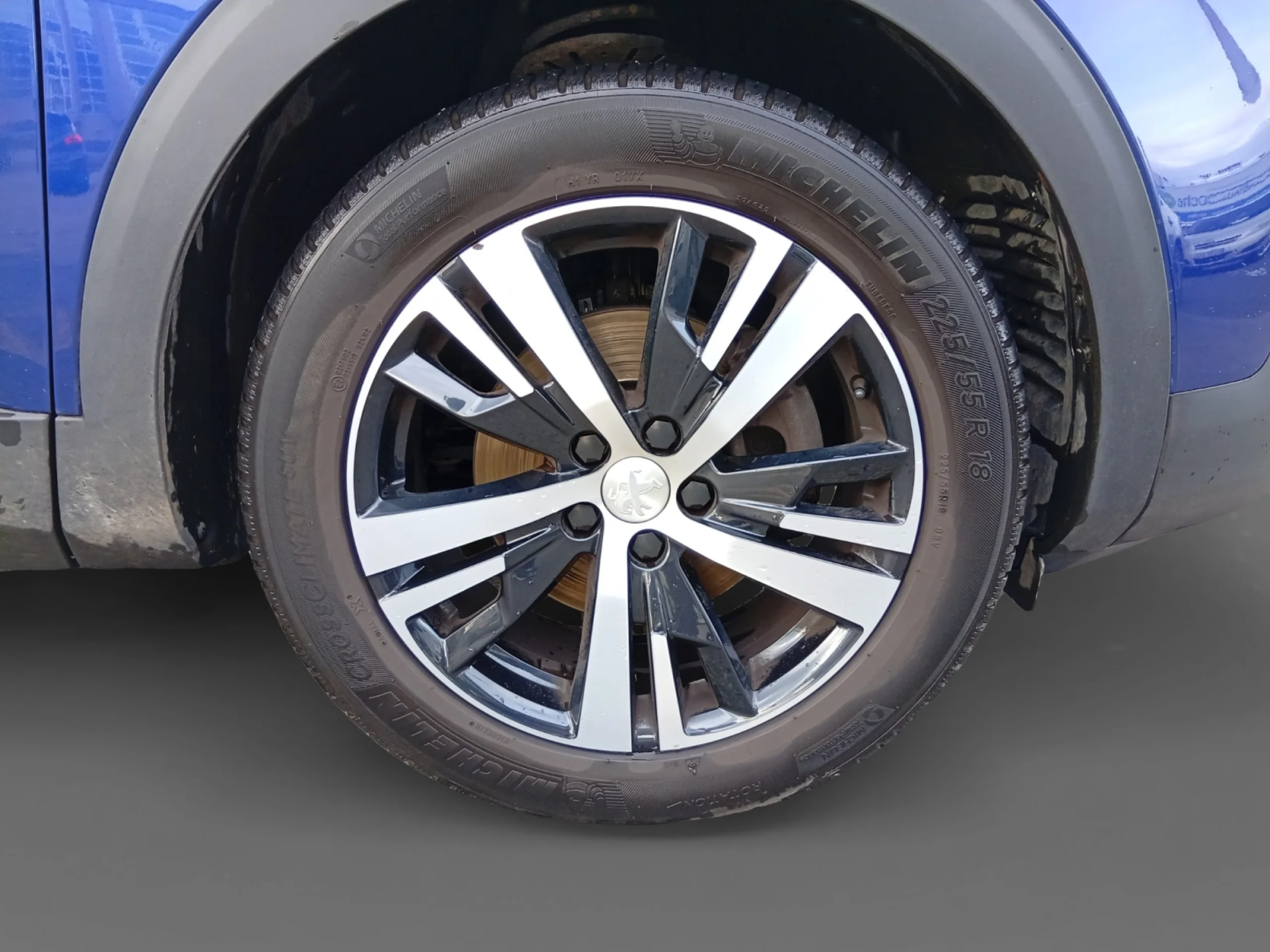 PEUGEOT 3008 ALLURE BLUEHDI 96KW (130CV) S - Foto 8