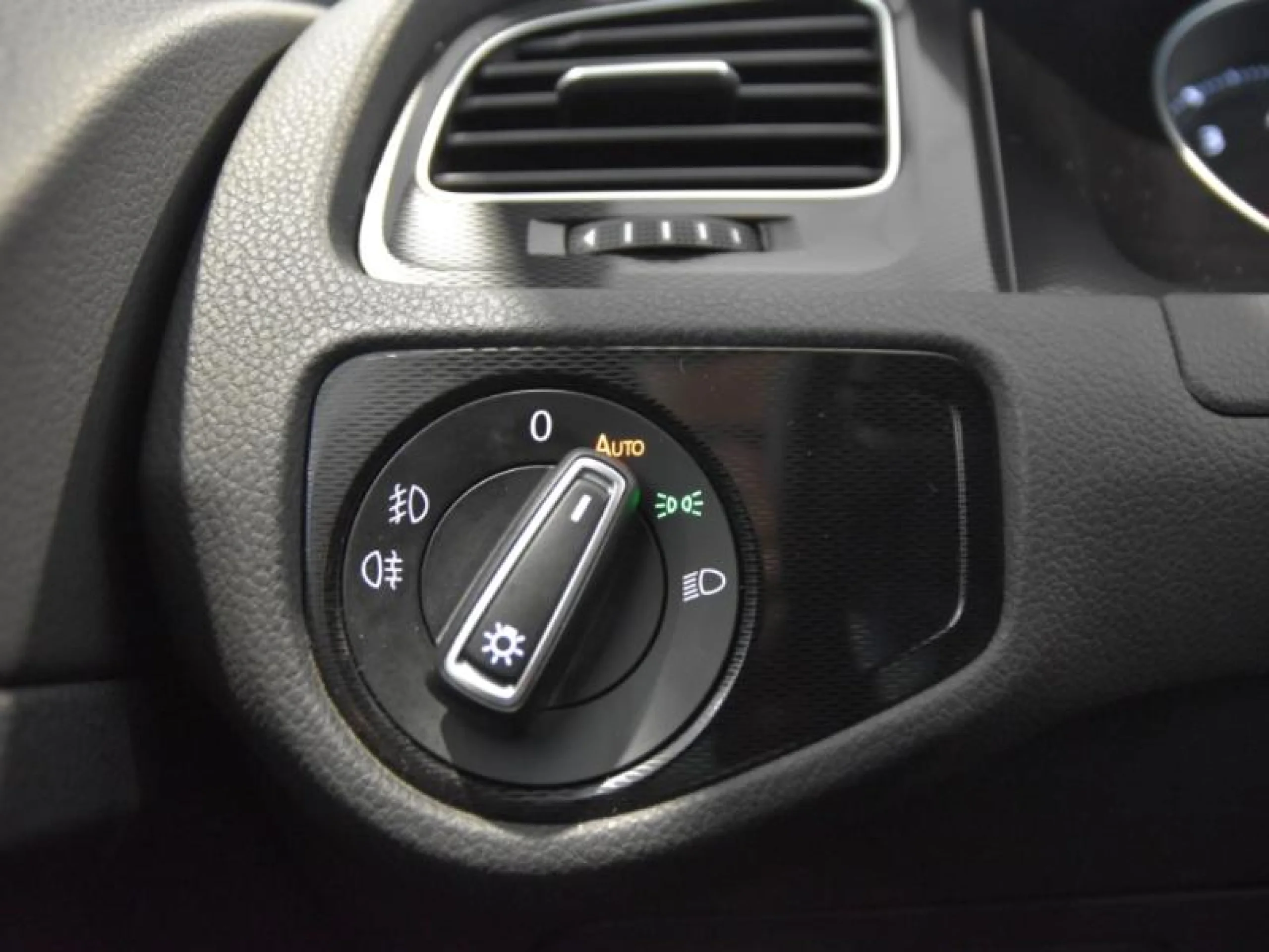 VOLKSWAGEN GOLF GTI 2.0 TSI 220CV BMT - Foto 19