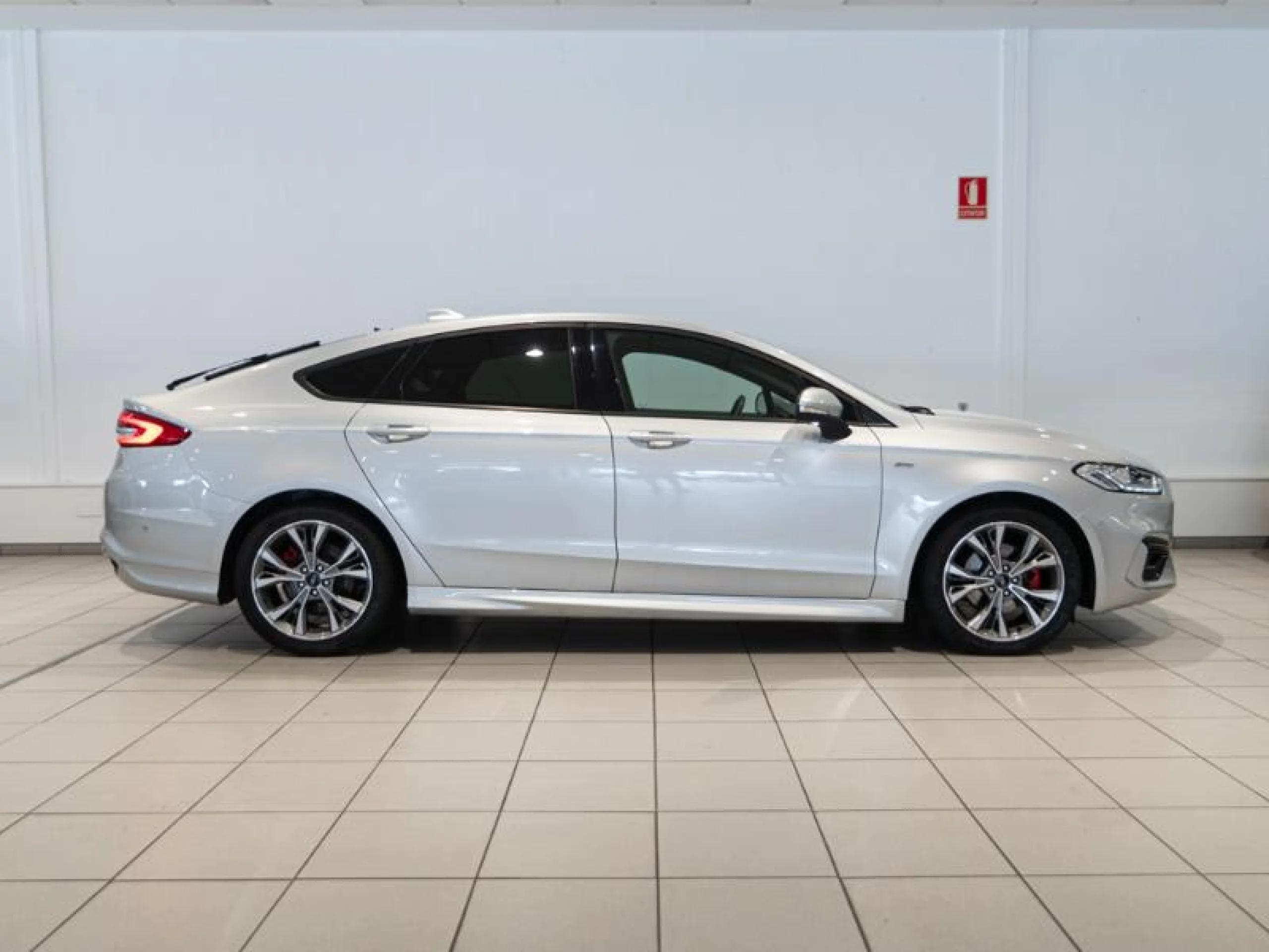 FORD Mondeo 2.0 TDCI 110KW (150CV) TITANIUM - Foto 3